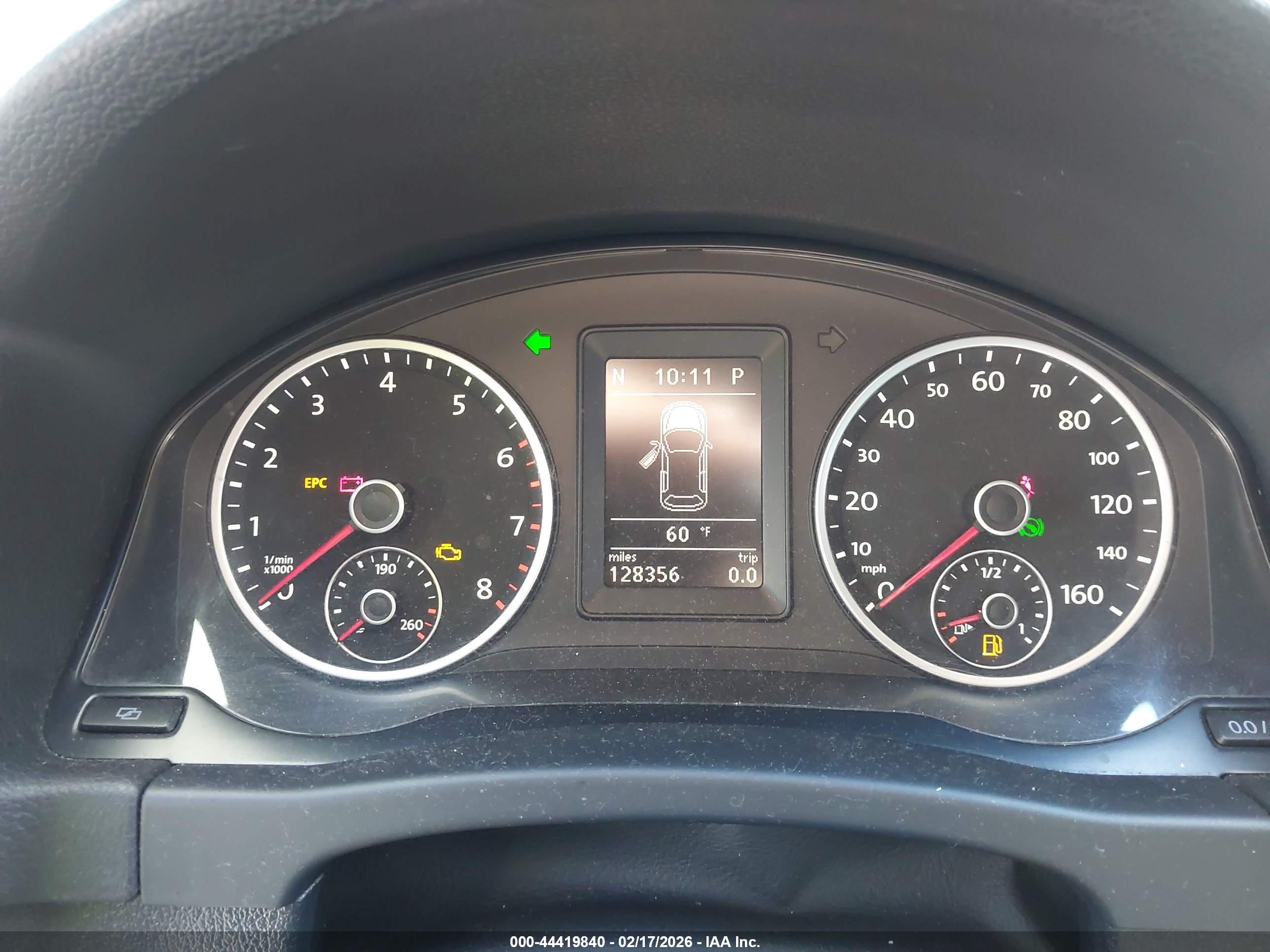 VOLKSWAGEN TIGUAN image 7