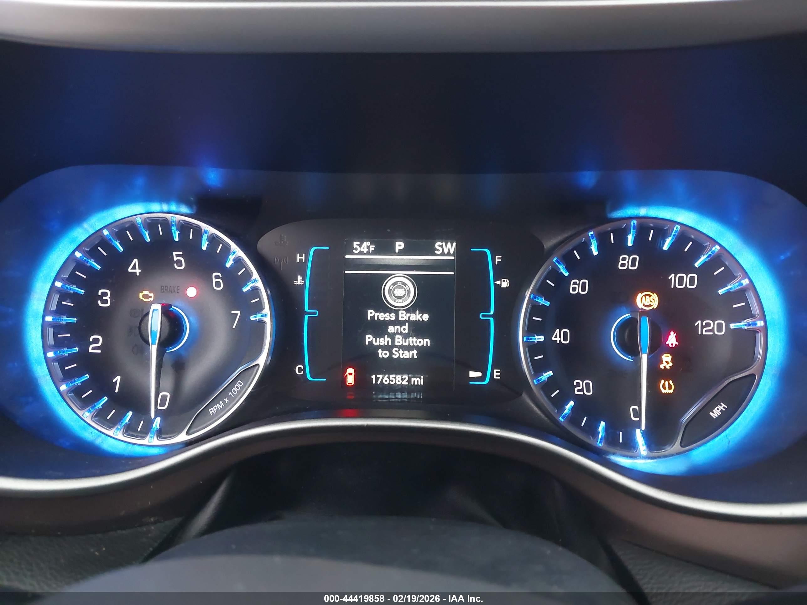 CHRYSLER PACIFICA image 7