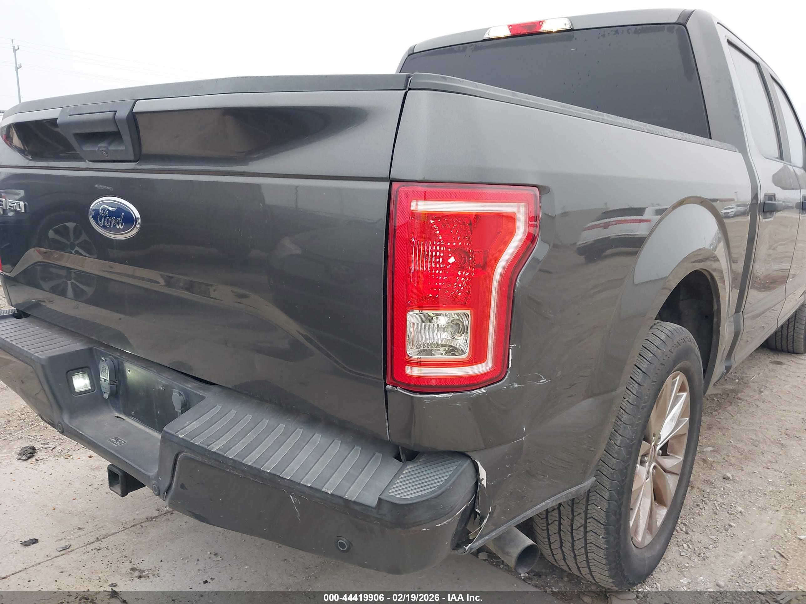 FORD F-150 image 6