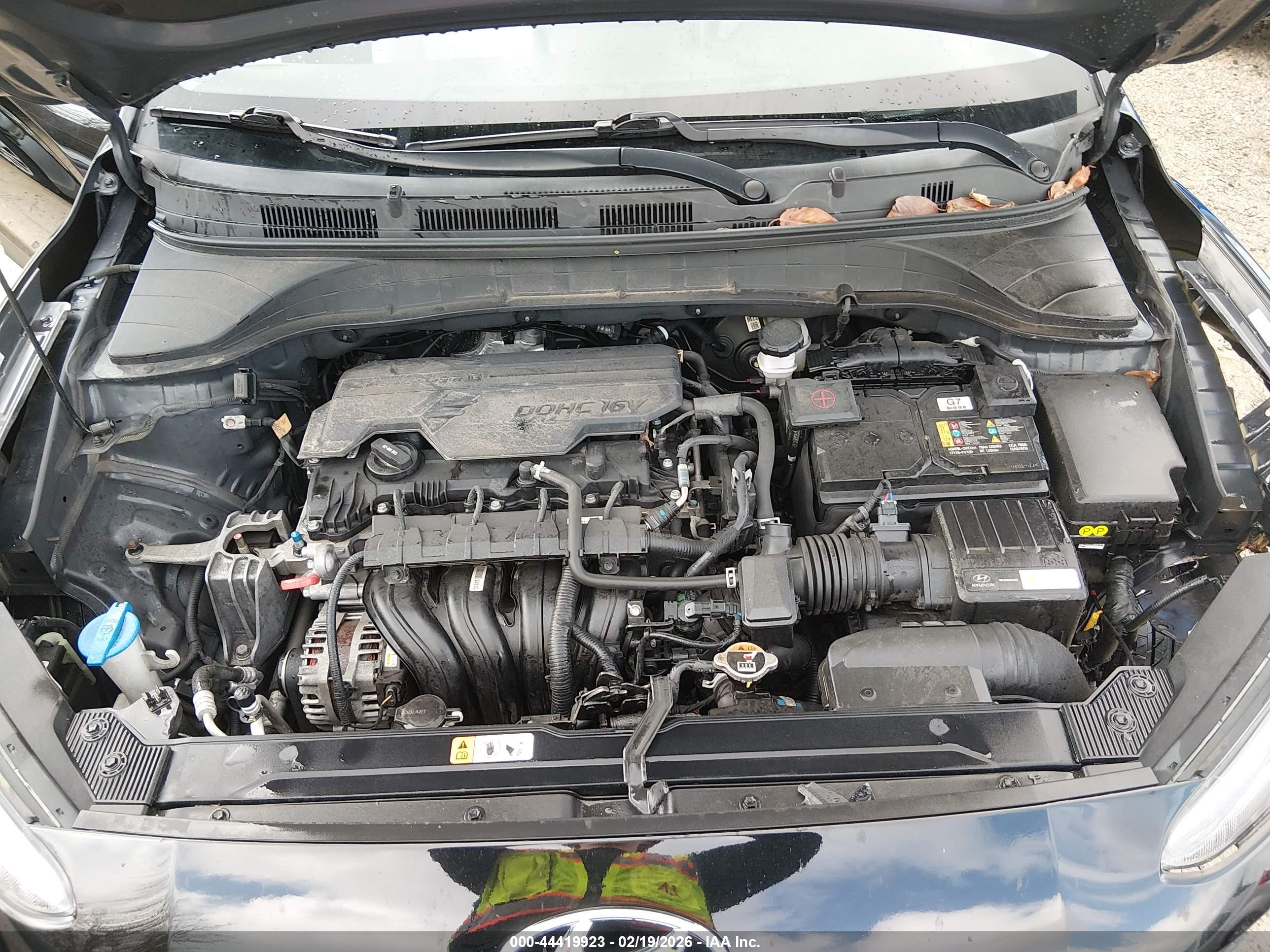 HYUNDAI KONA image 10