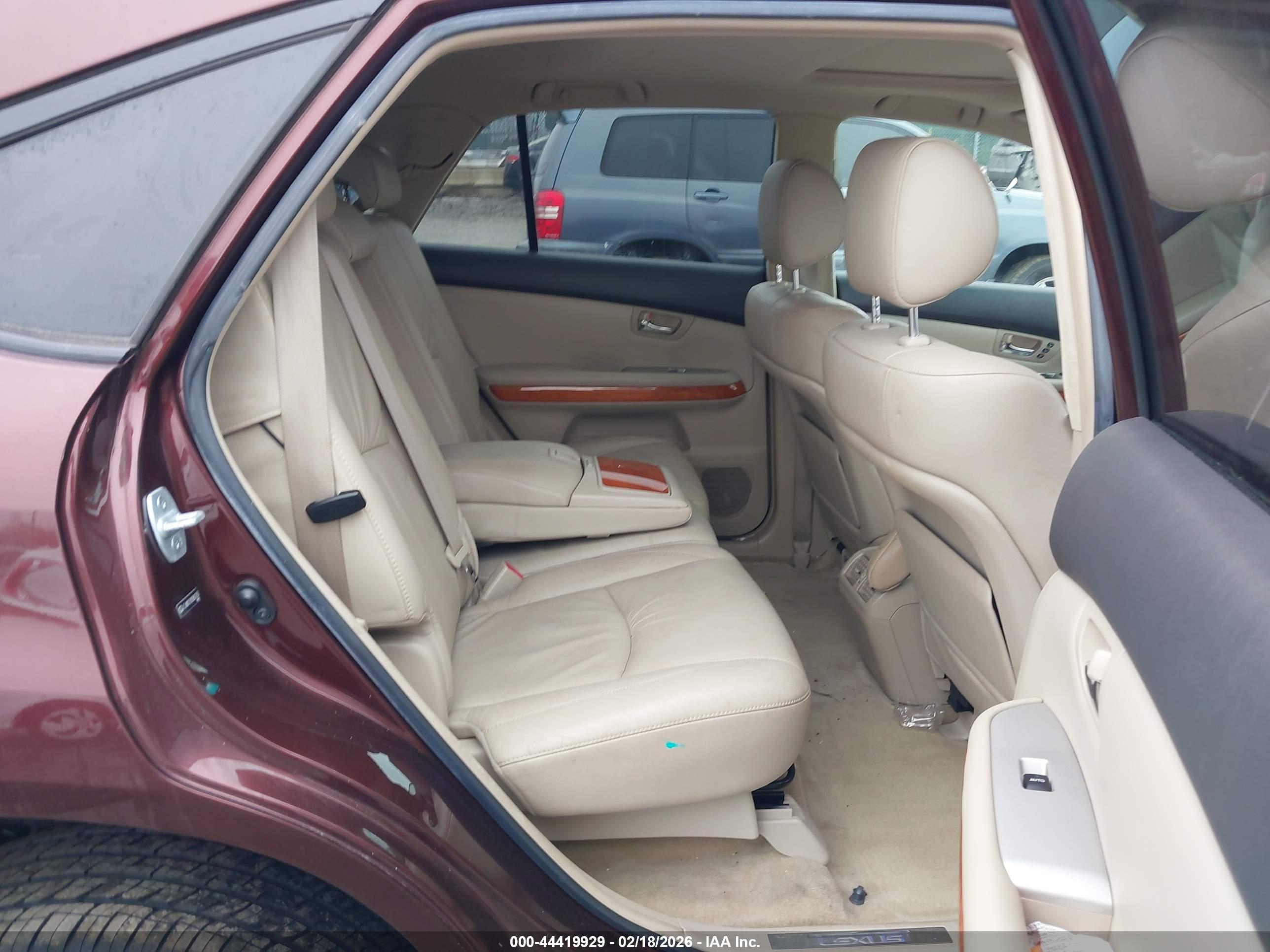 LEXUS RX image 8