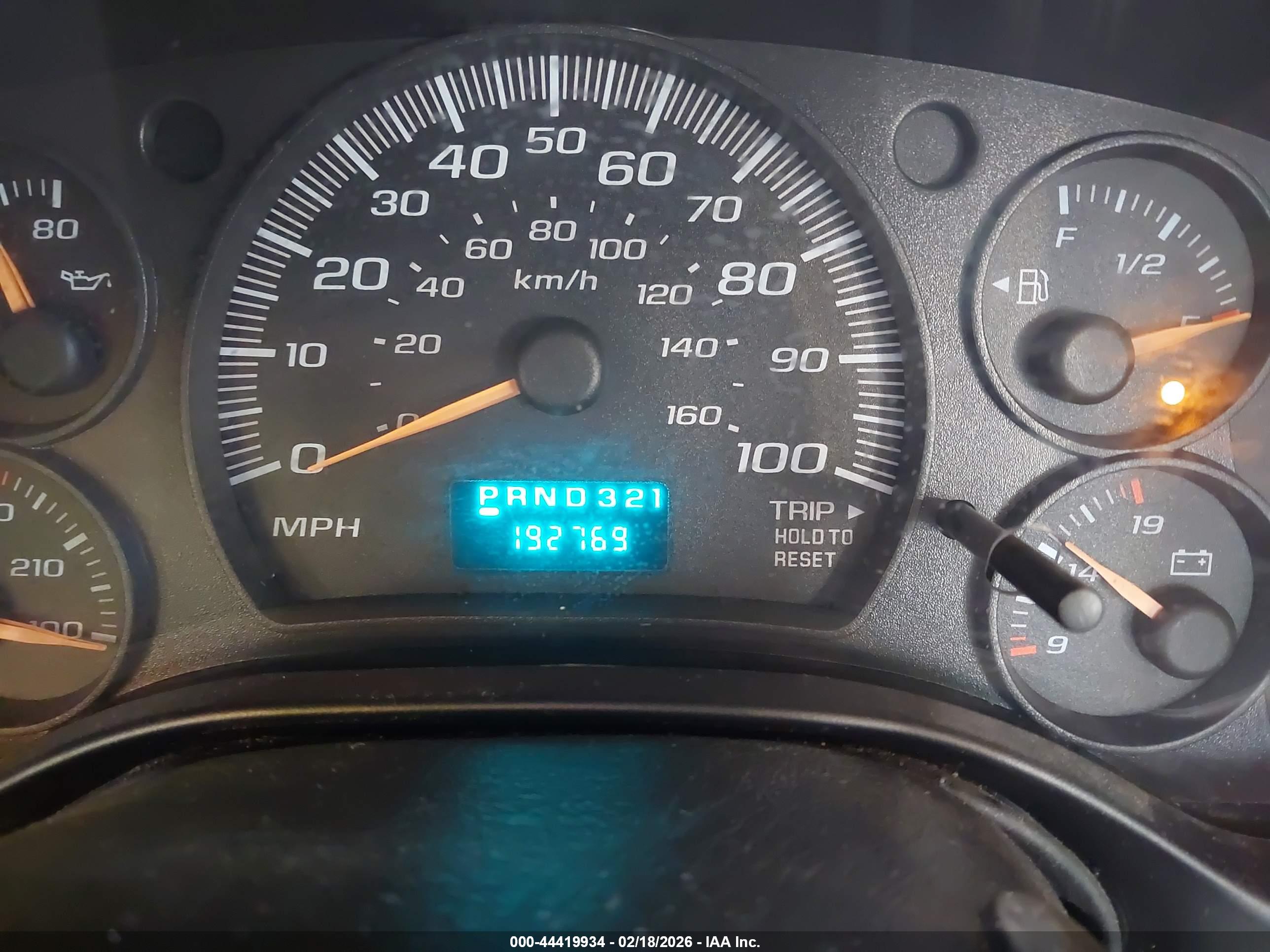 CHEVROLET EXPRESS image 7