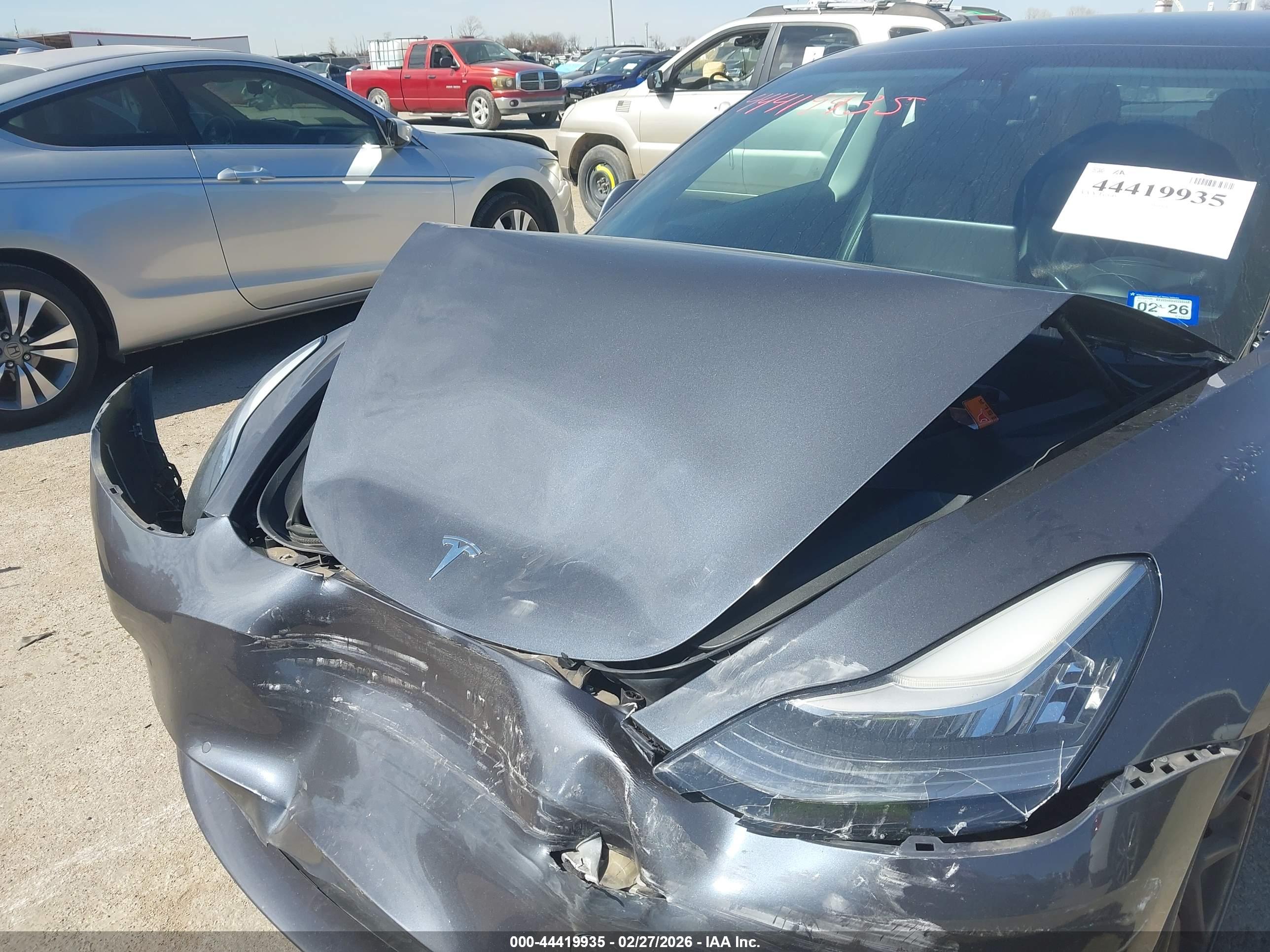 TESLA MODEL image 10
