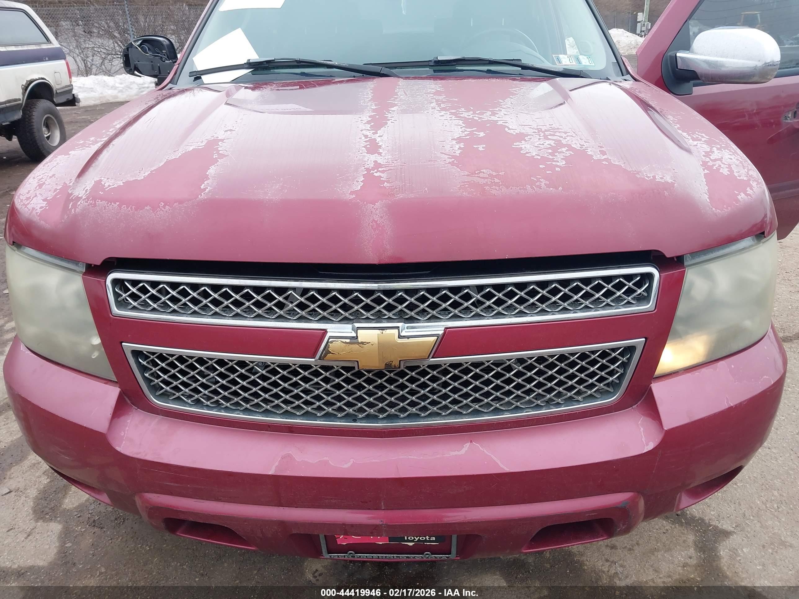 CHEVROLET TAHOE image 6
