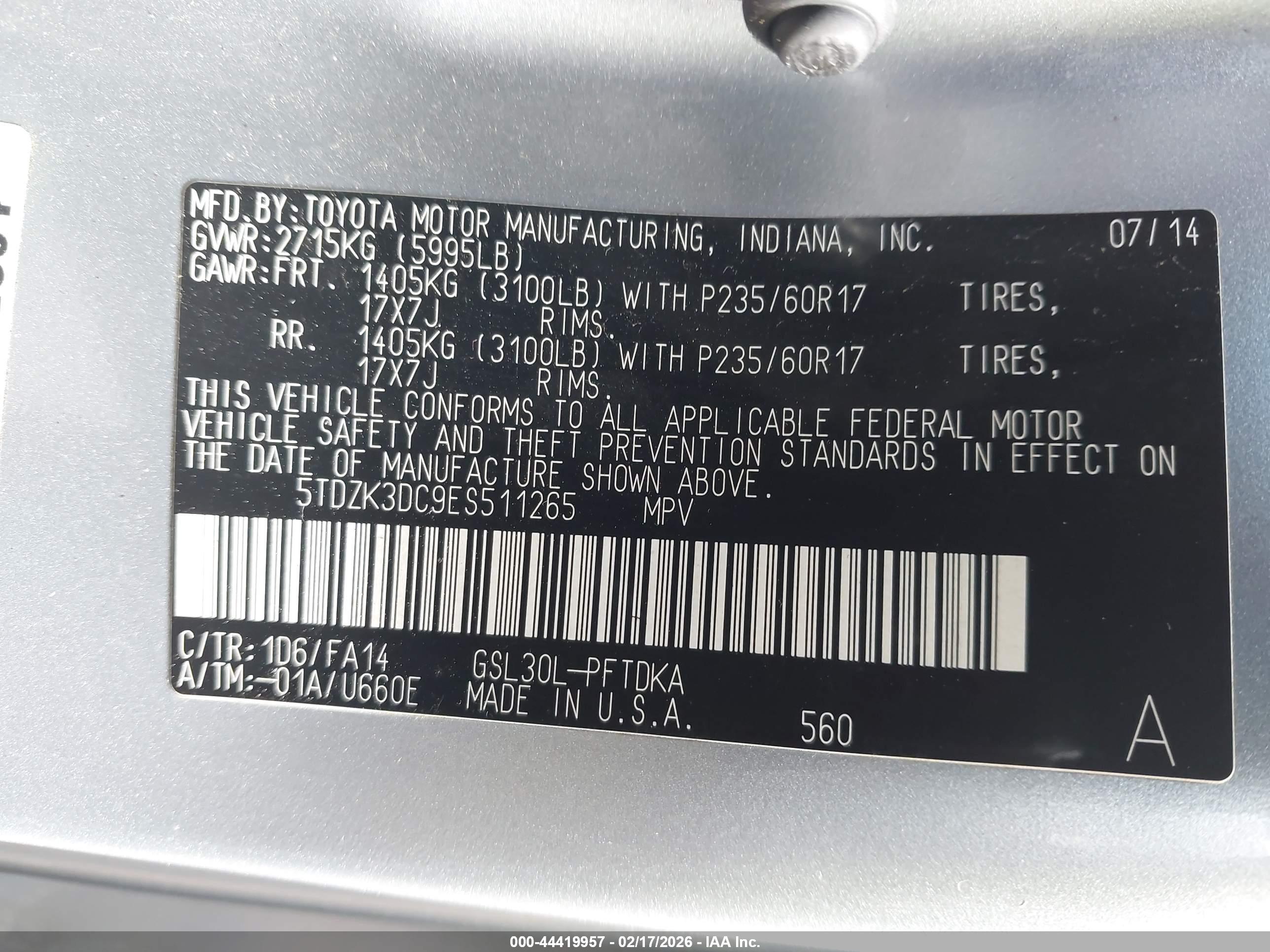 TOYOTA SIENNA image 9
