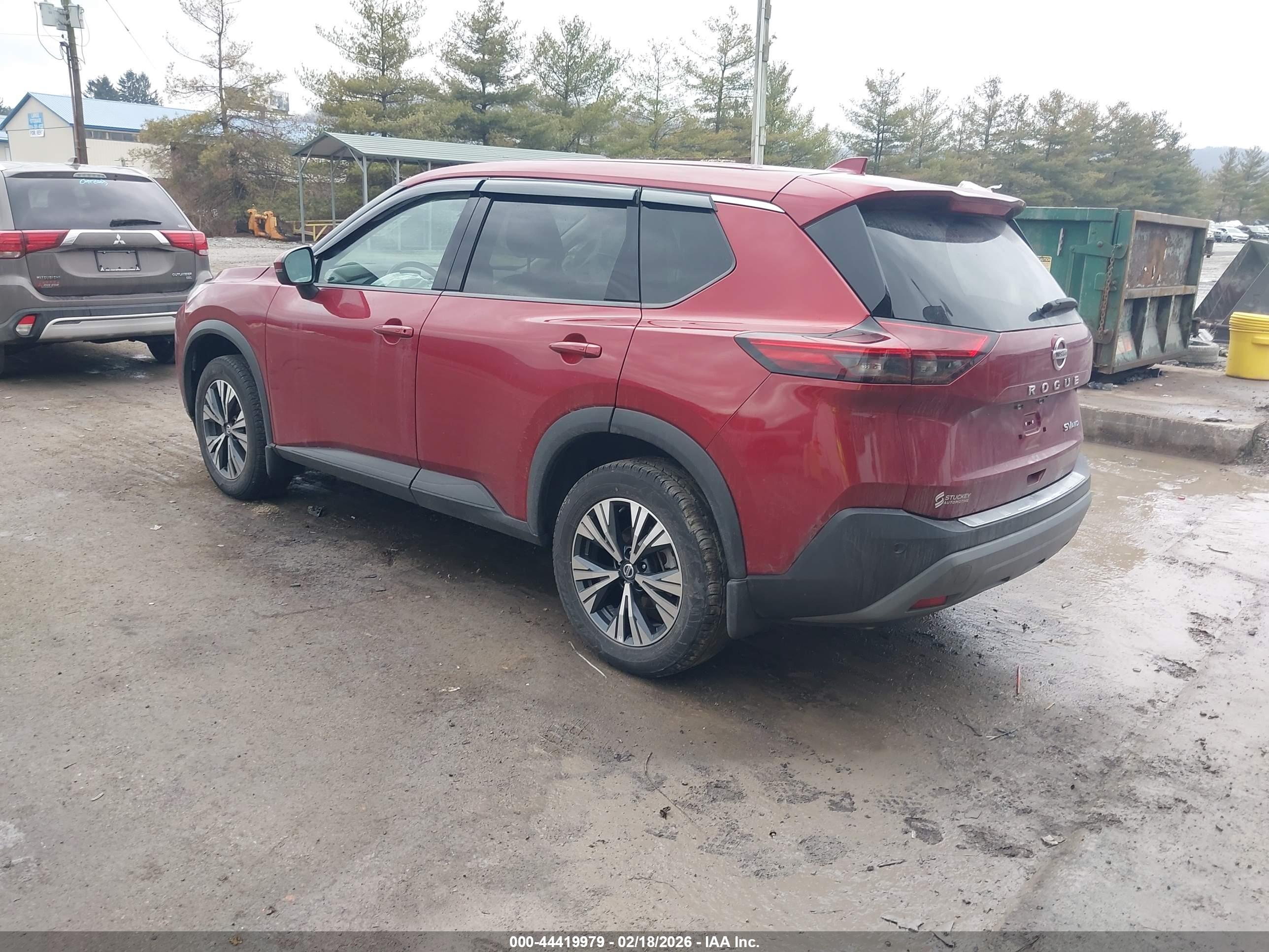 NISSAN ROGUE image 3