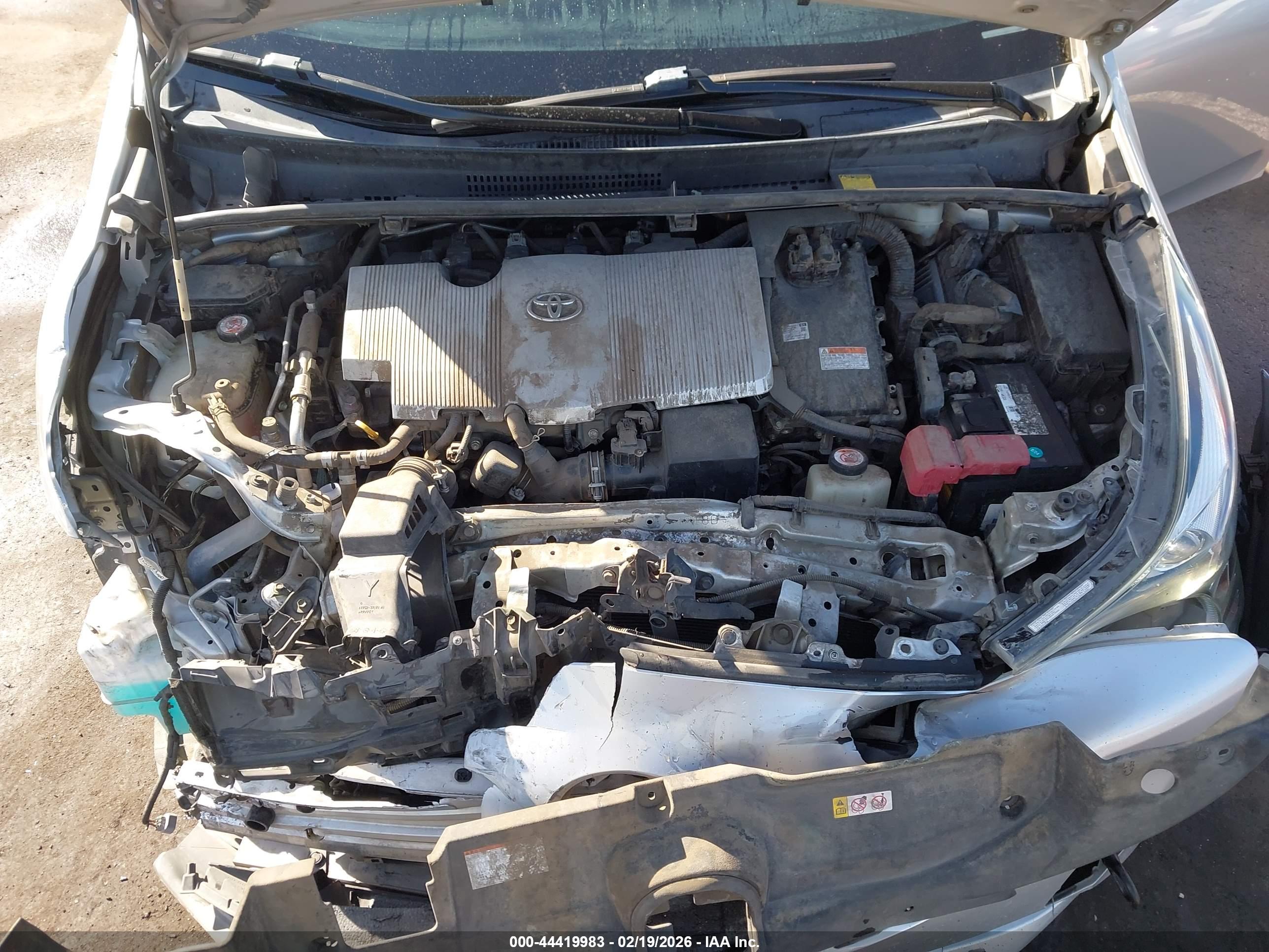 TOYOTA PRIUS image 10