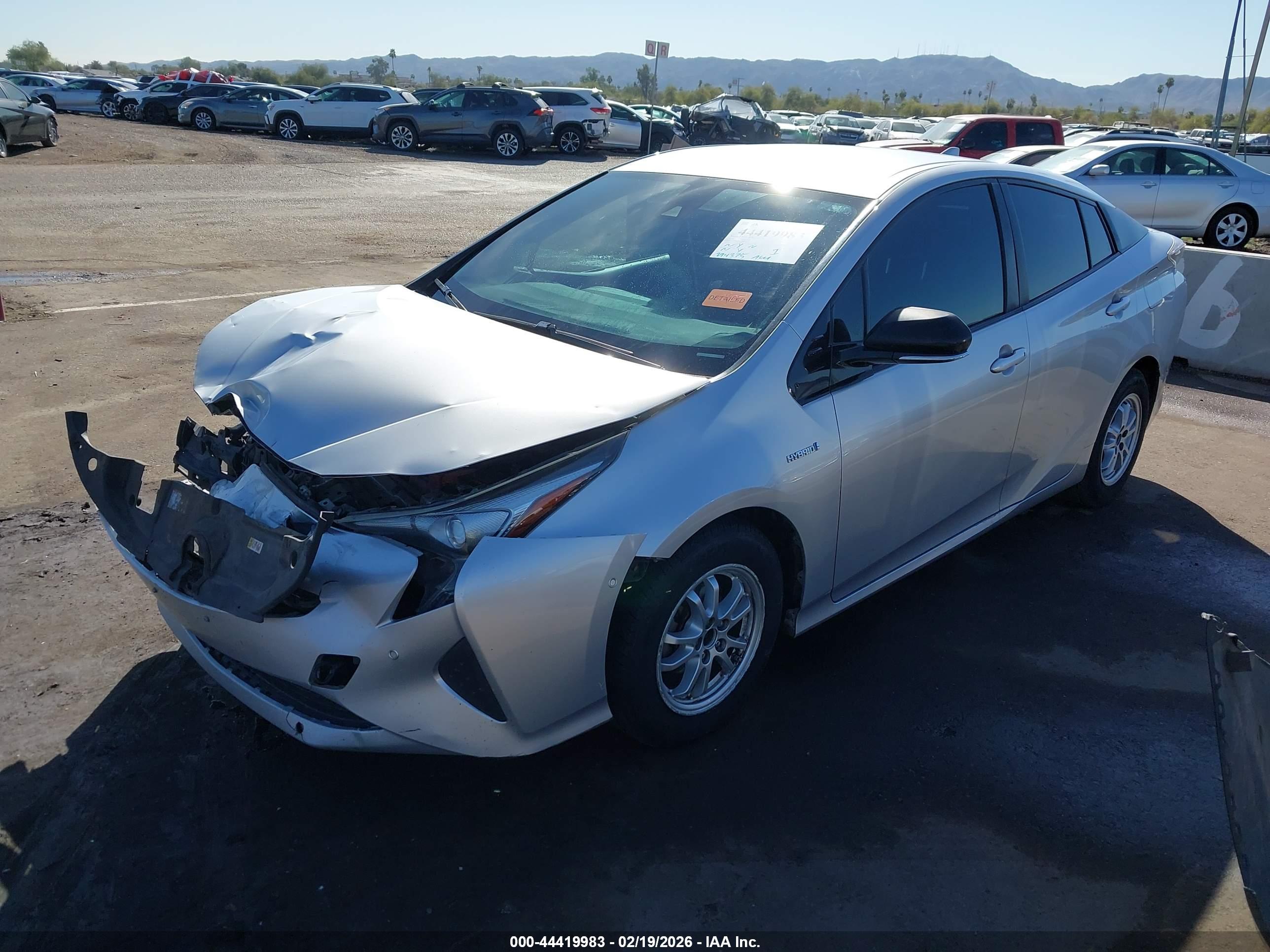 TOYOTA PRIUS image 2