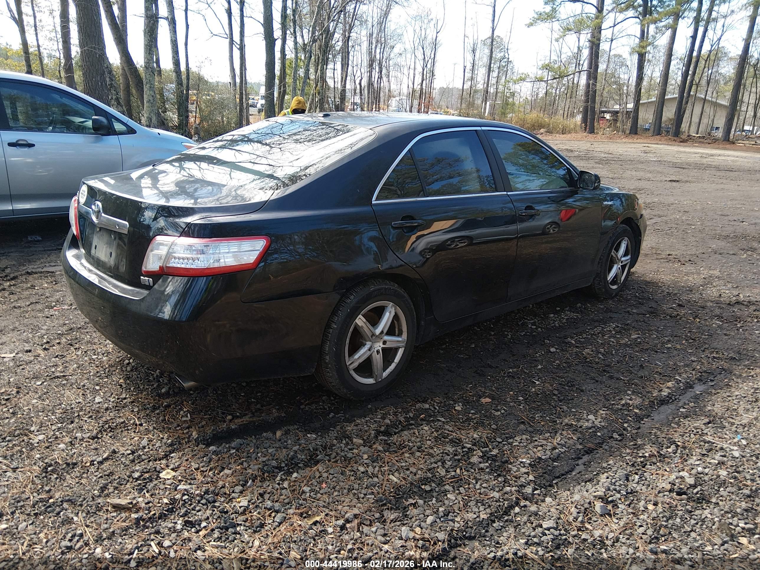 TOYOTA CAMRY image 4
