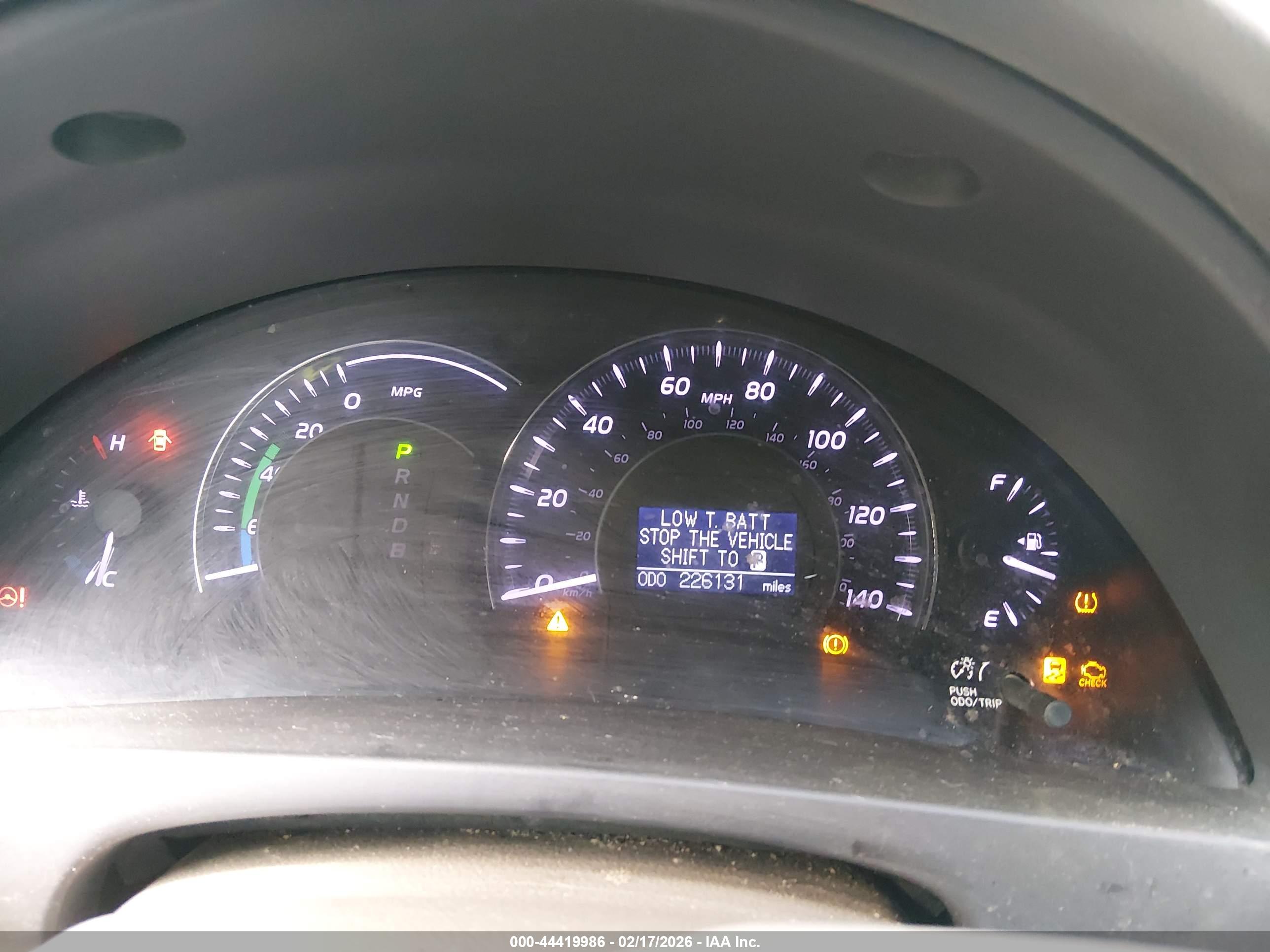 TOYOTA CAMRY image 7