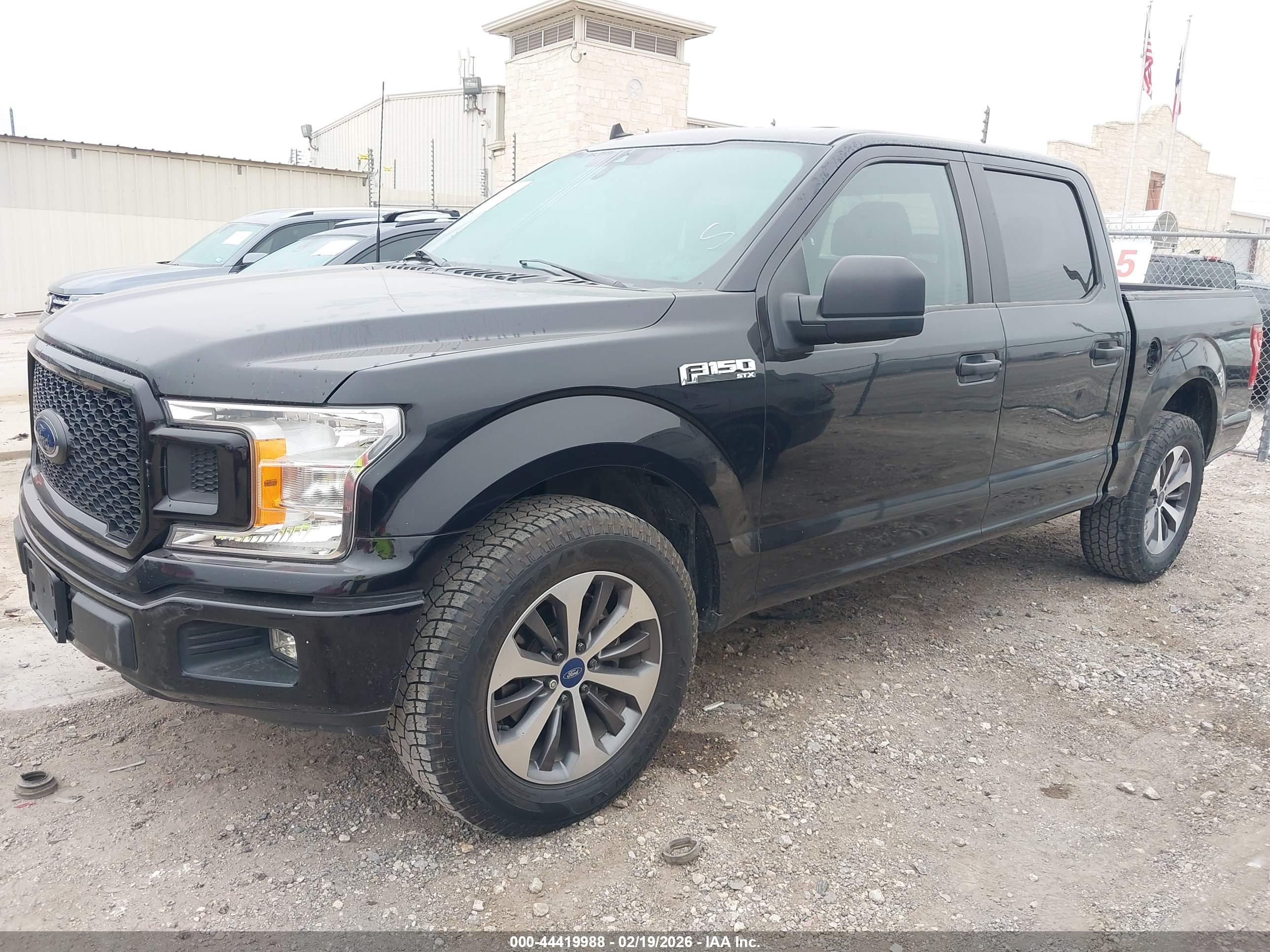 FORD F-150 image 2