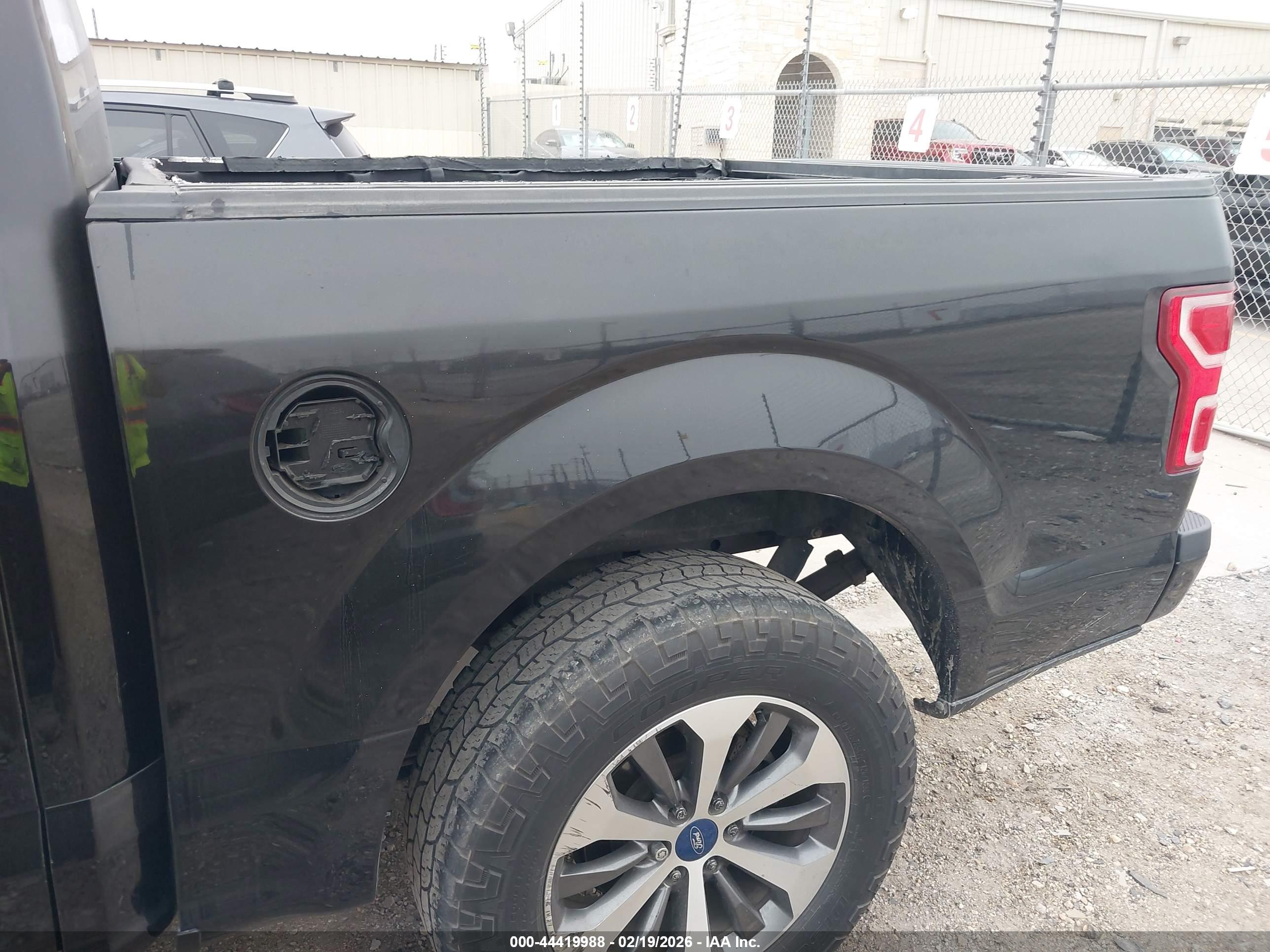 FORD F-150 image 6
