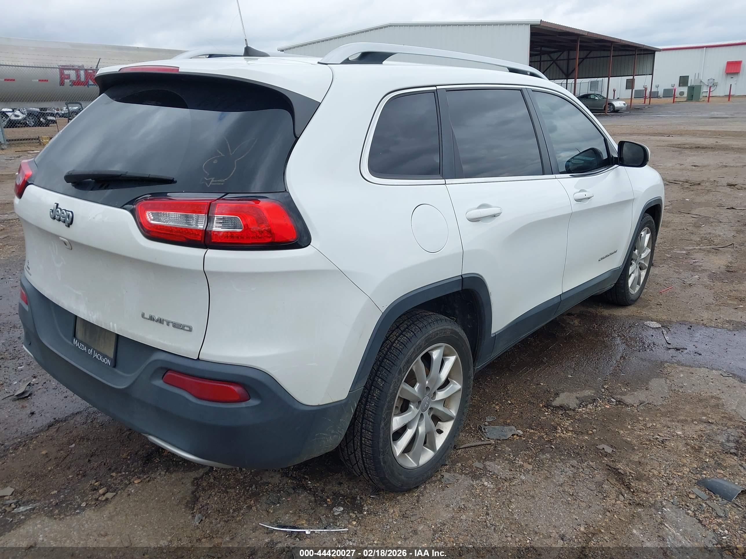 JEEP CHEROKEE image 4