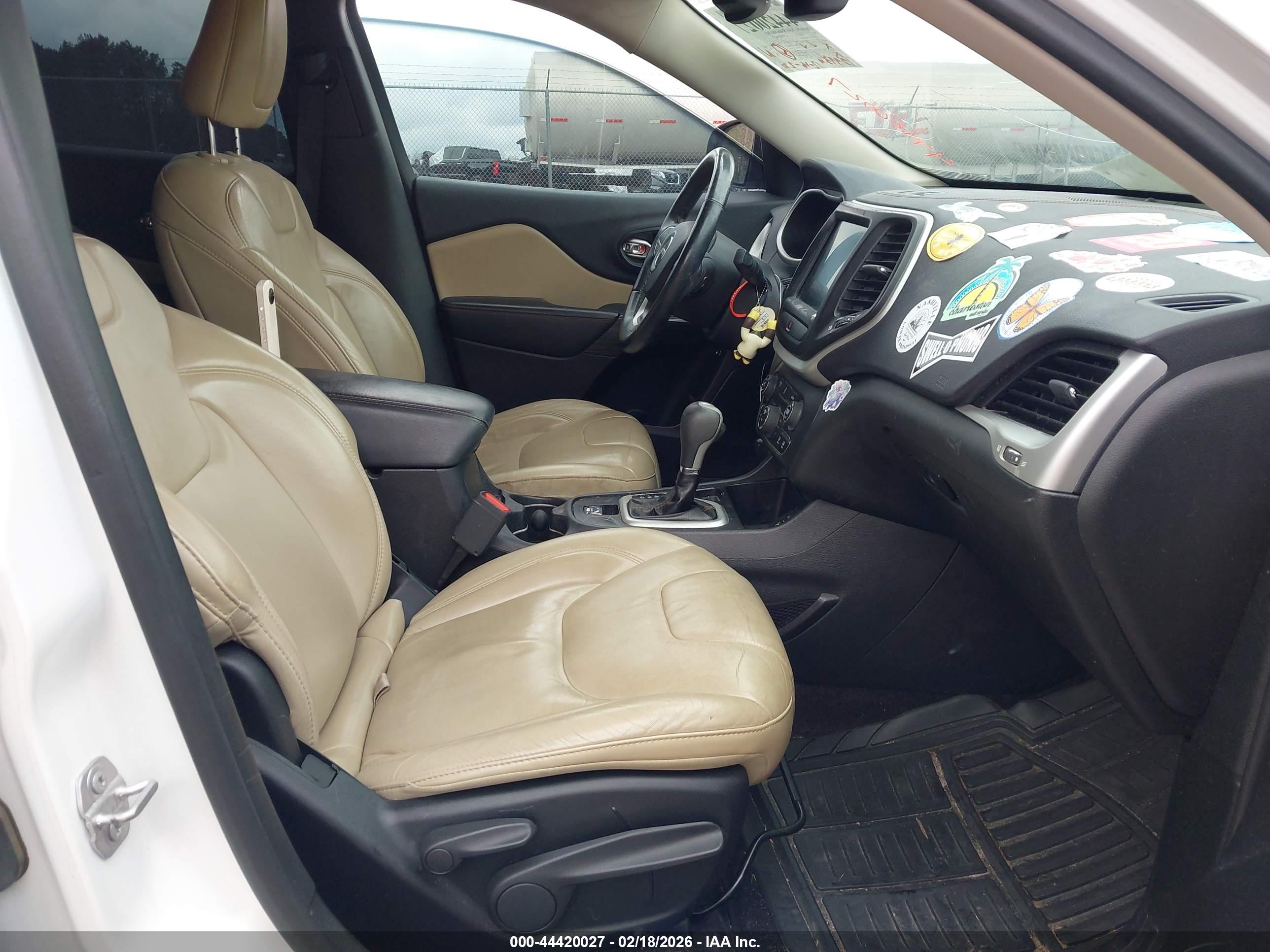 JEEP CHEROKEE image 5