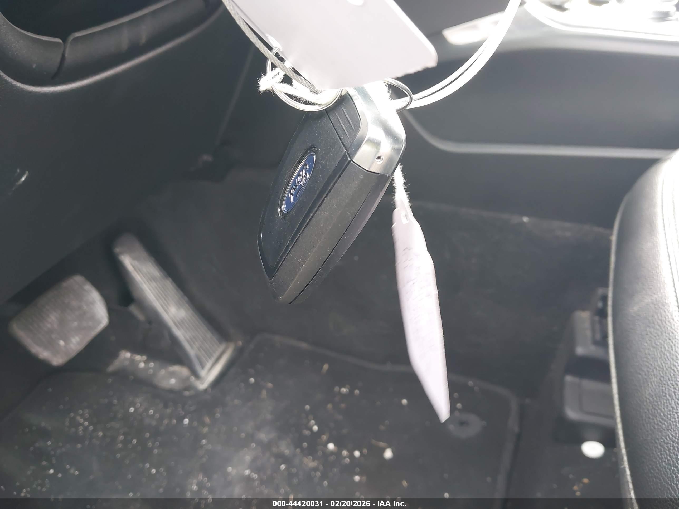 FORD EXPLORER image 11