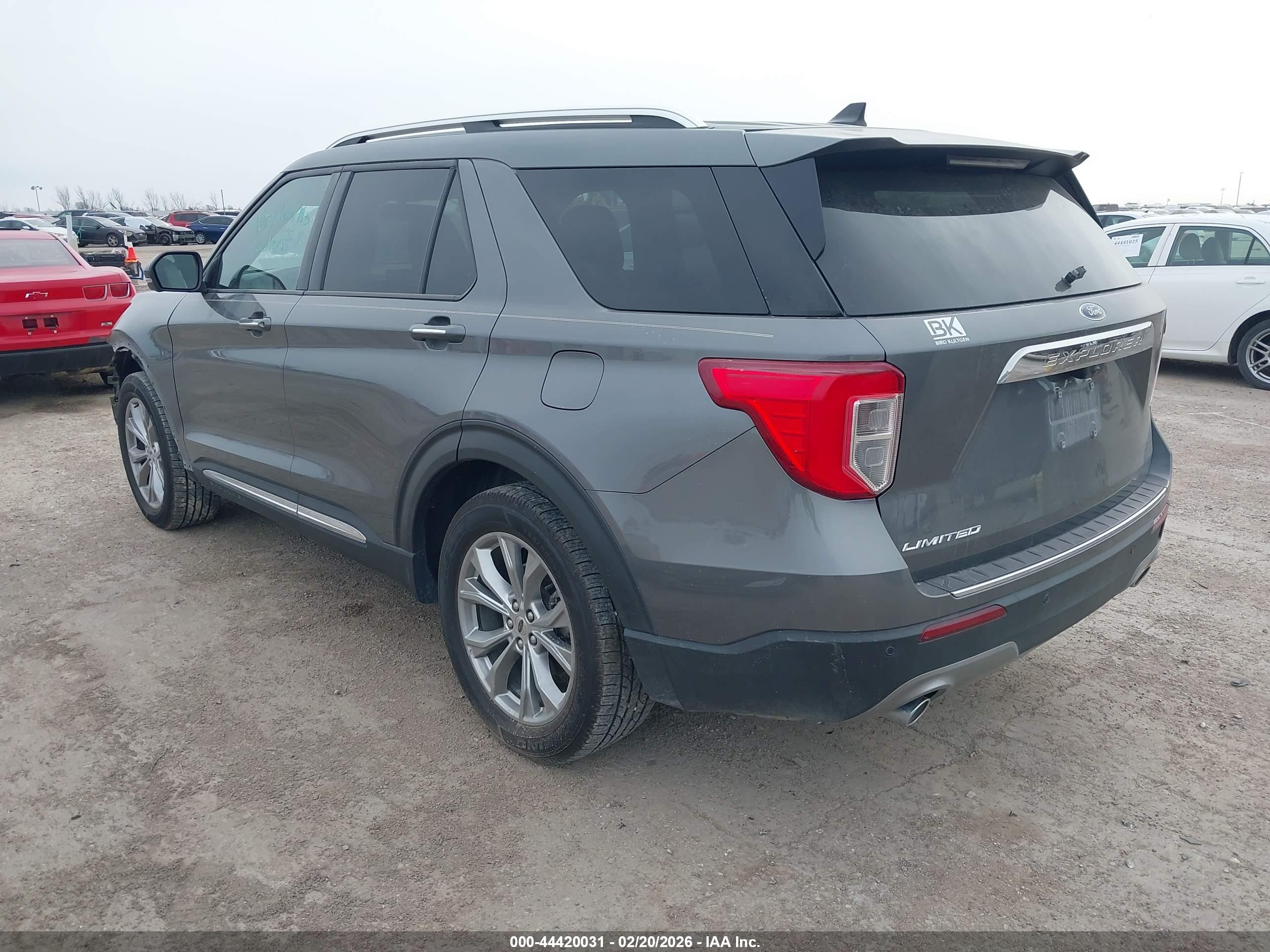 FORD EXPLORER image 3