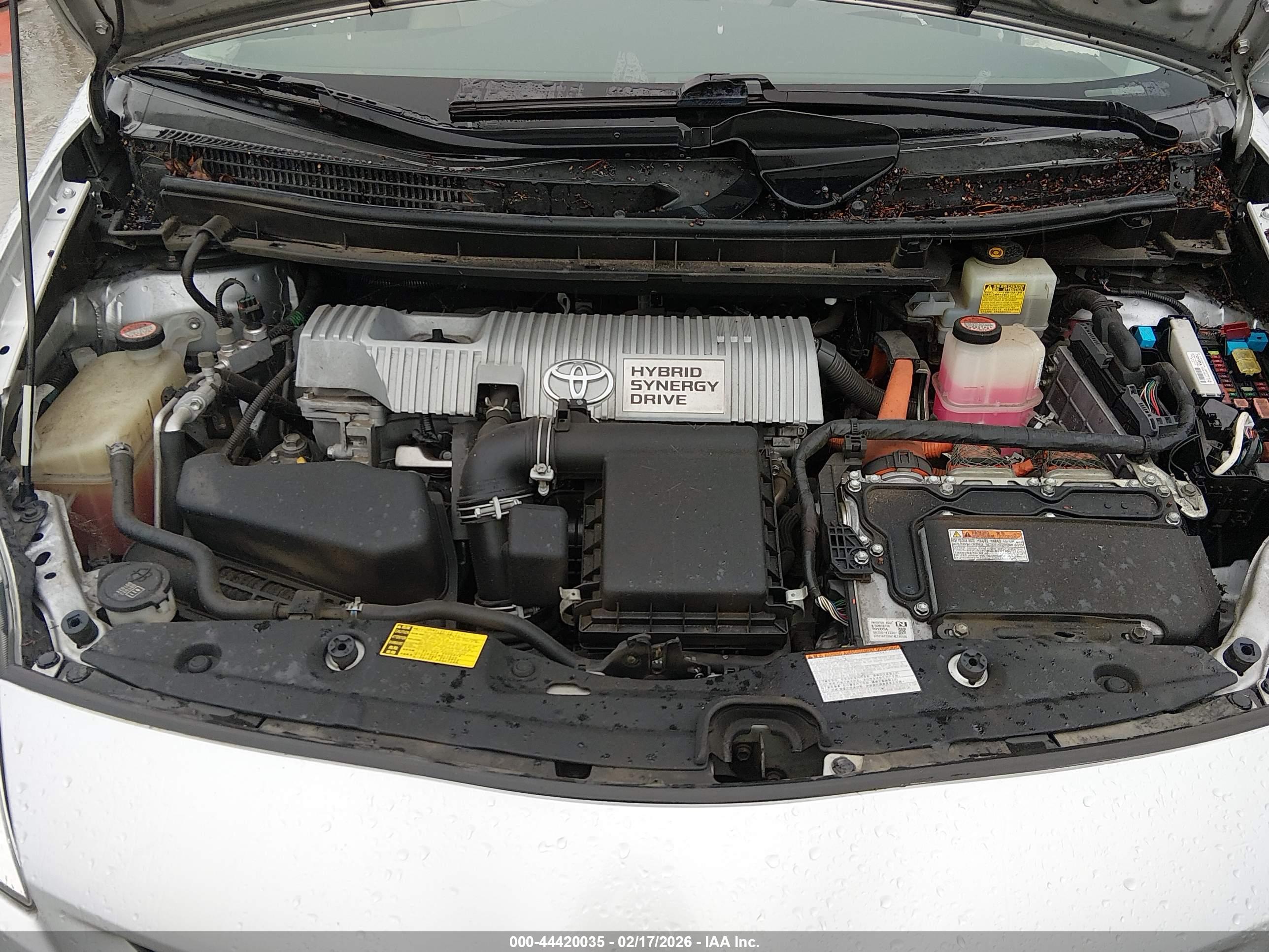 TOYOTA PRIUS image 10
