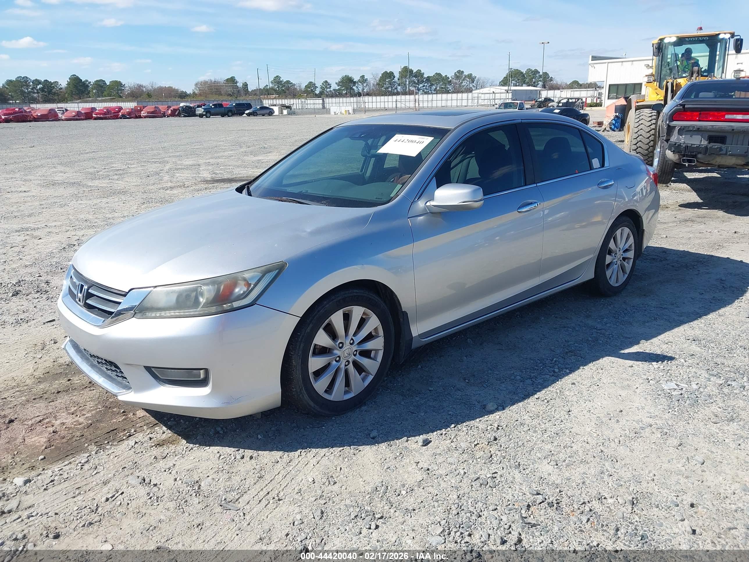 HONDA ACCORD image 2