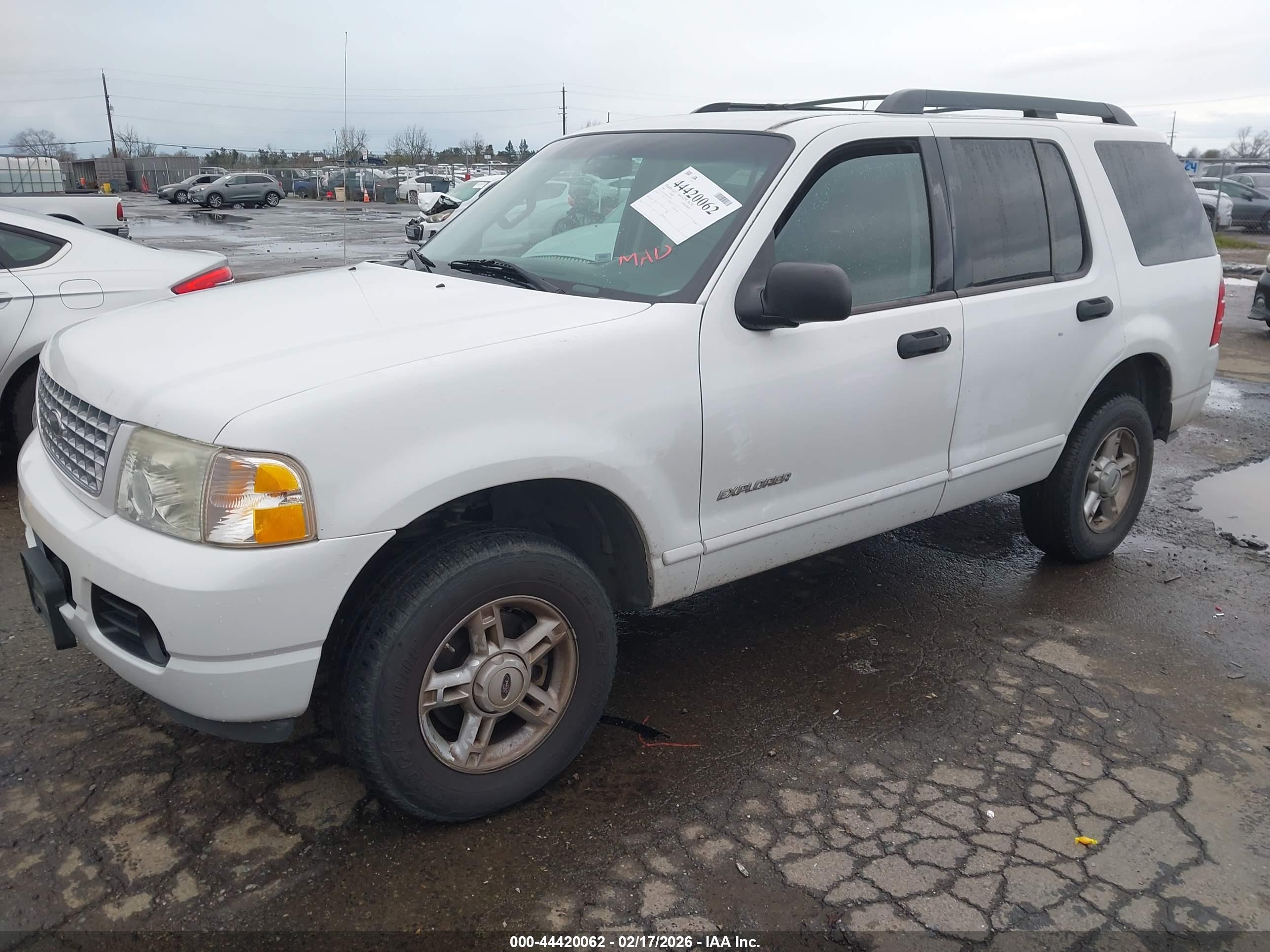 FORD EXPLORER image 2