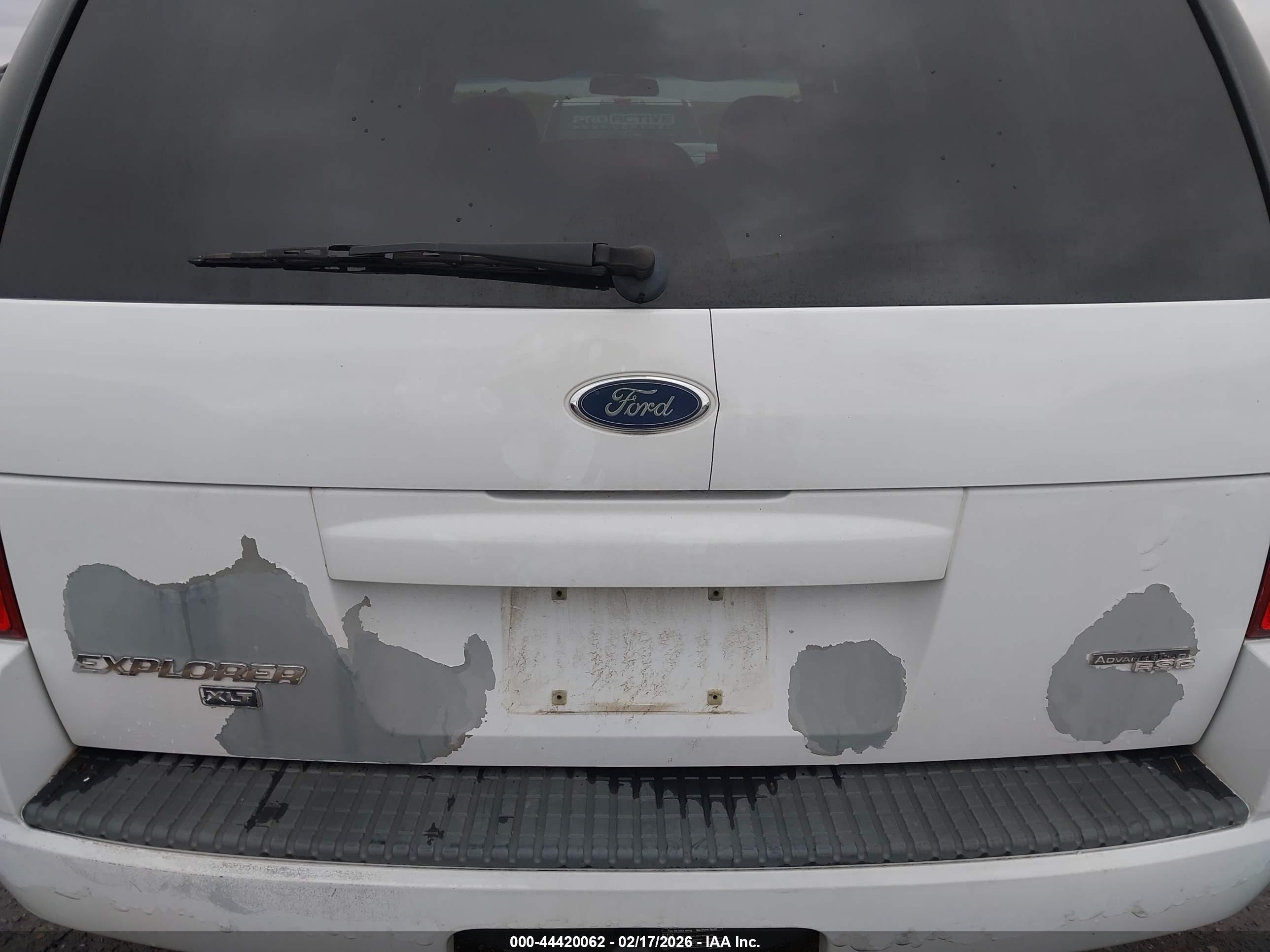 FORD EXPLORER image 6