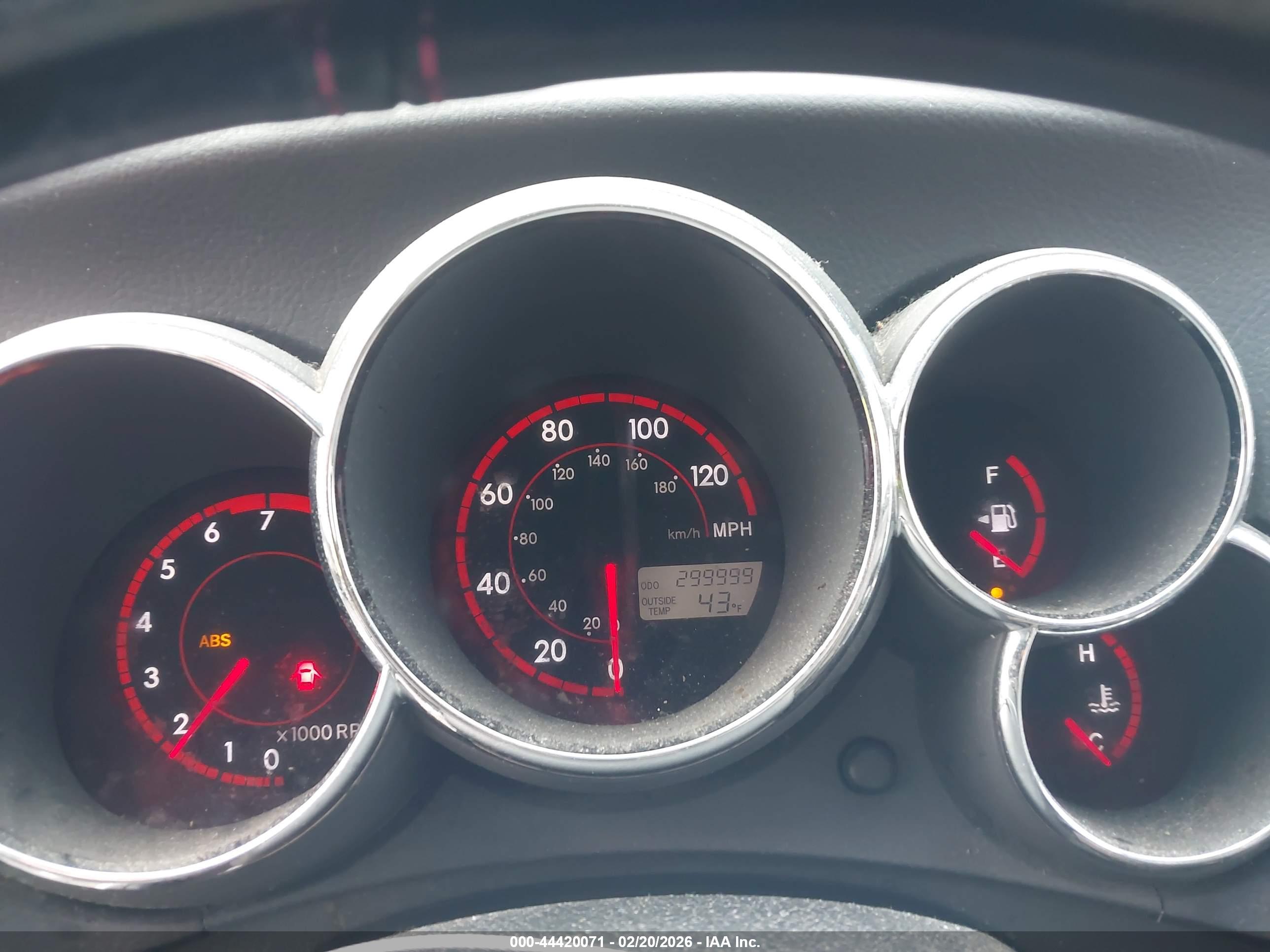 TOYOTA MATRIX image 7