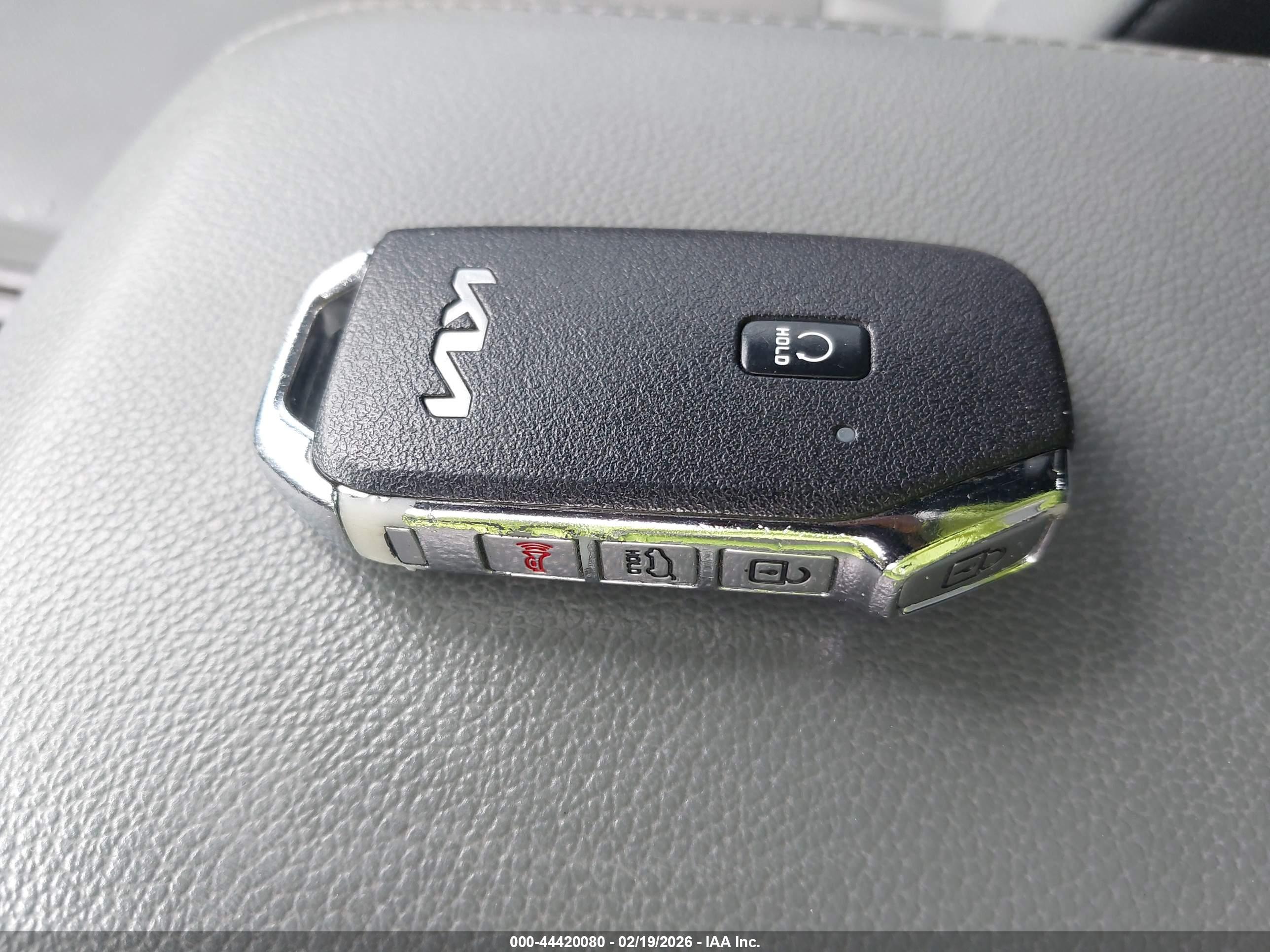 KIA SPORTAGE image 11