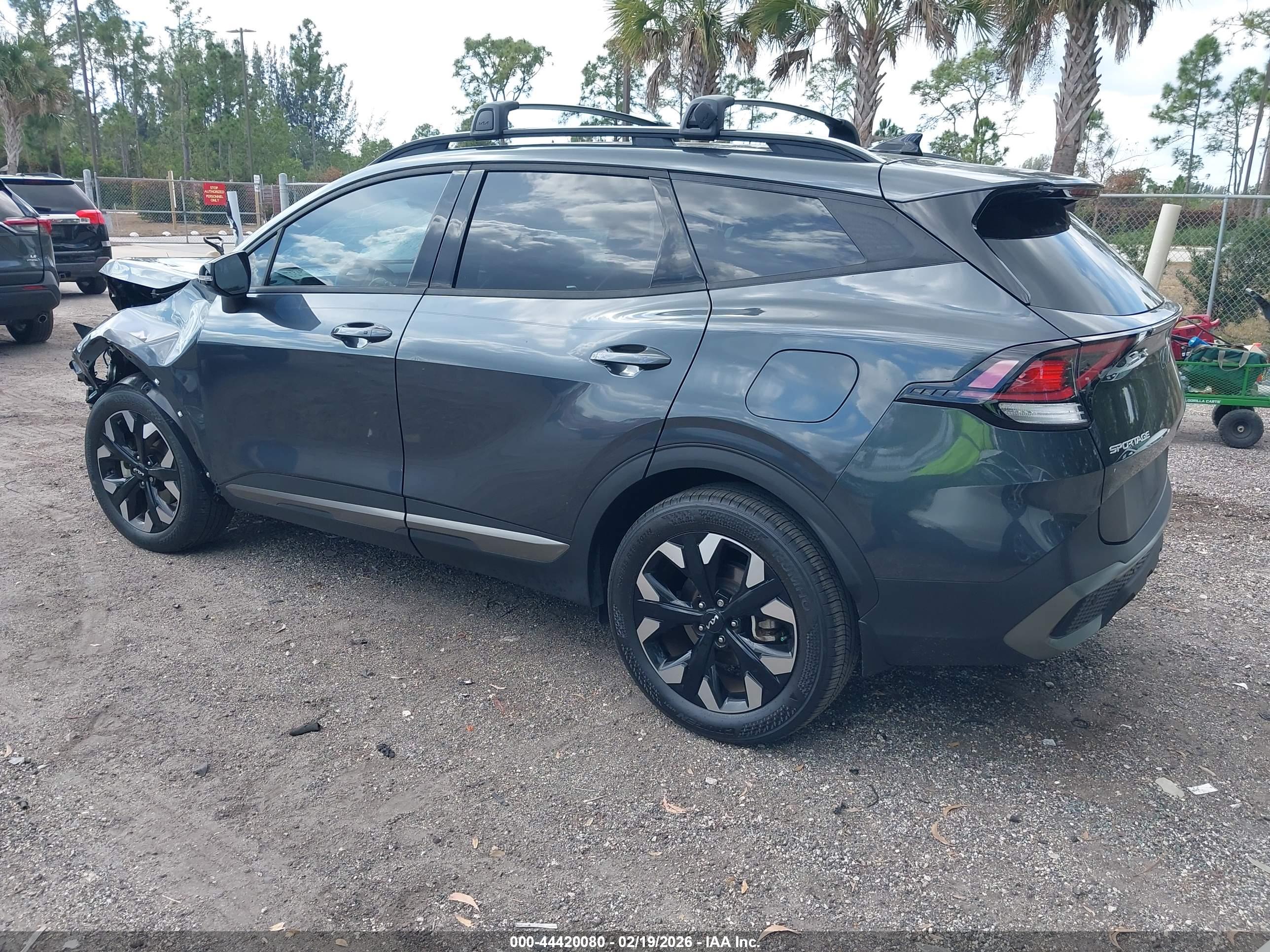 KIA SPORTAGE image 3