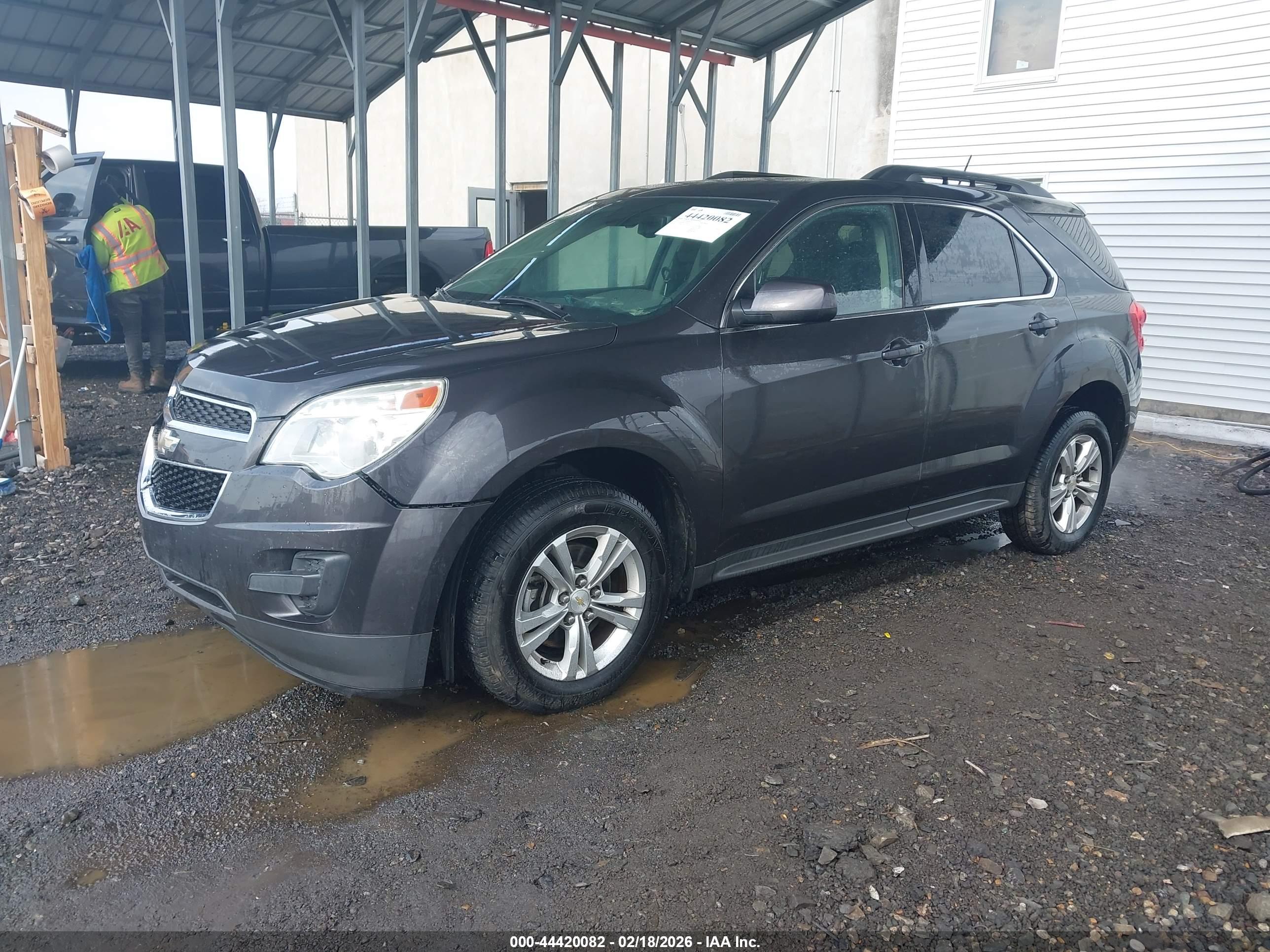 CHEVROLET EQUINOX image 2