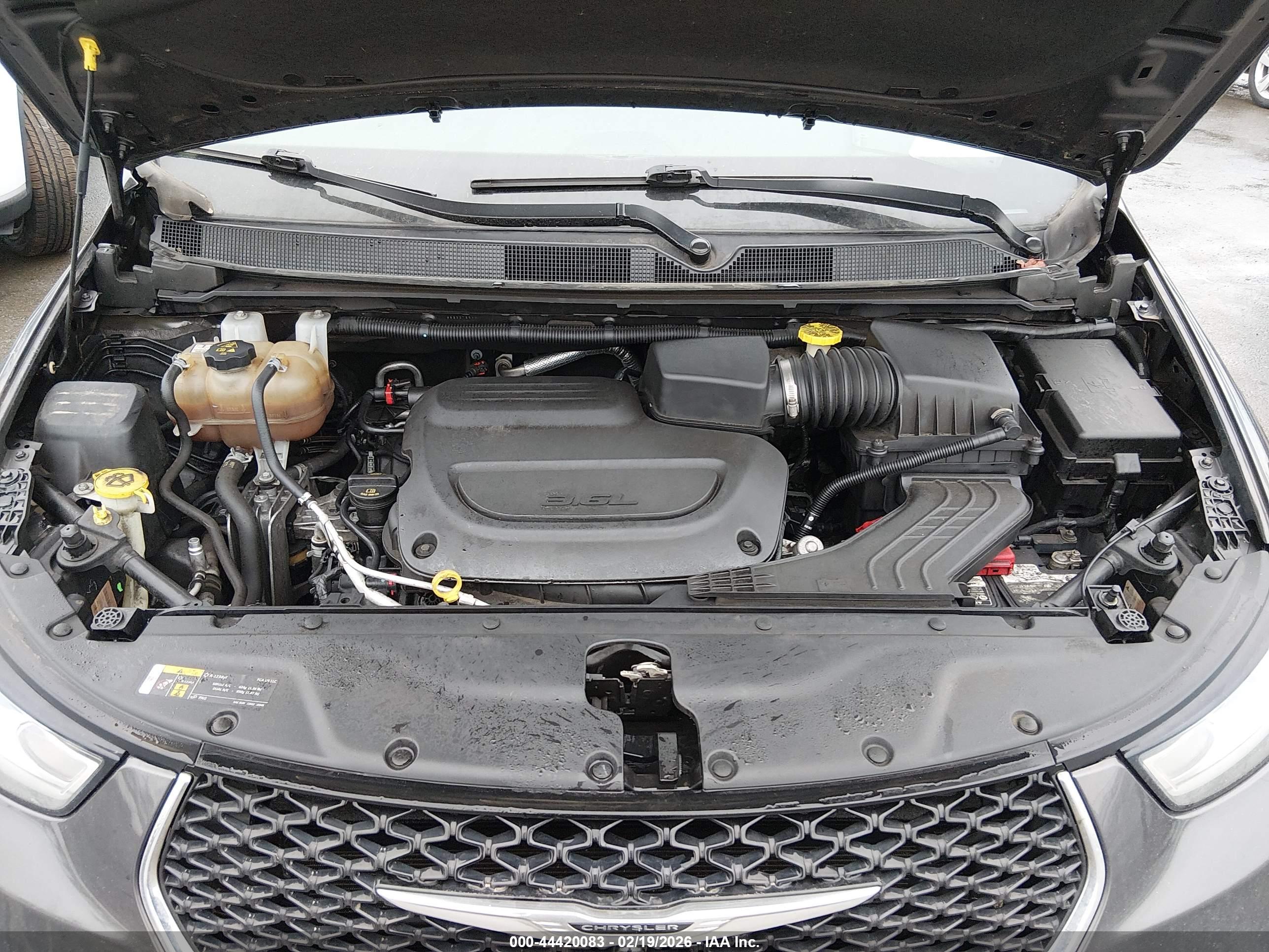 CHRYSLER PACIFICA image 10