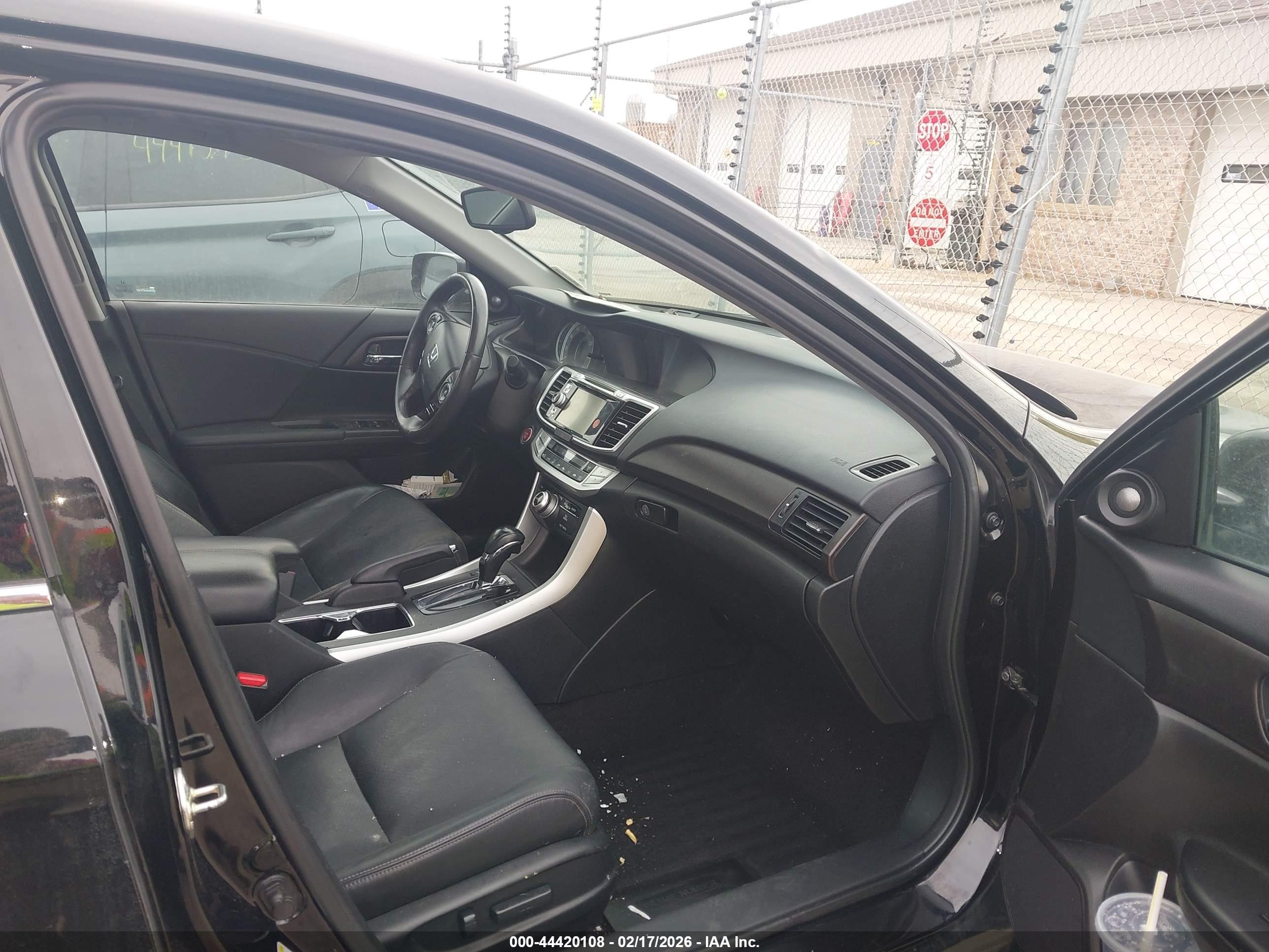 HONDA ACCORD image 5