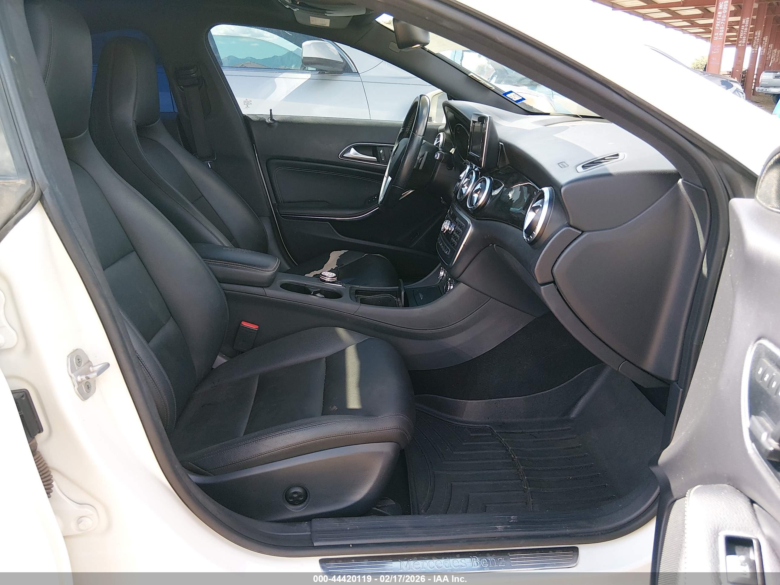 MERCEDES-BENZ CLA image 5