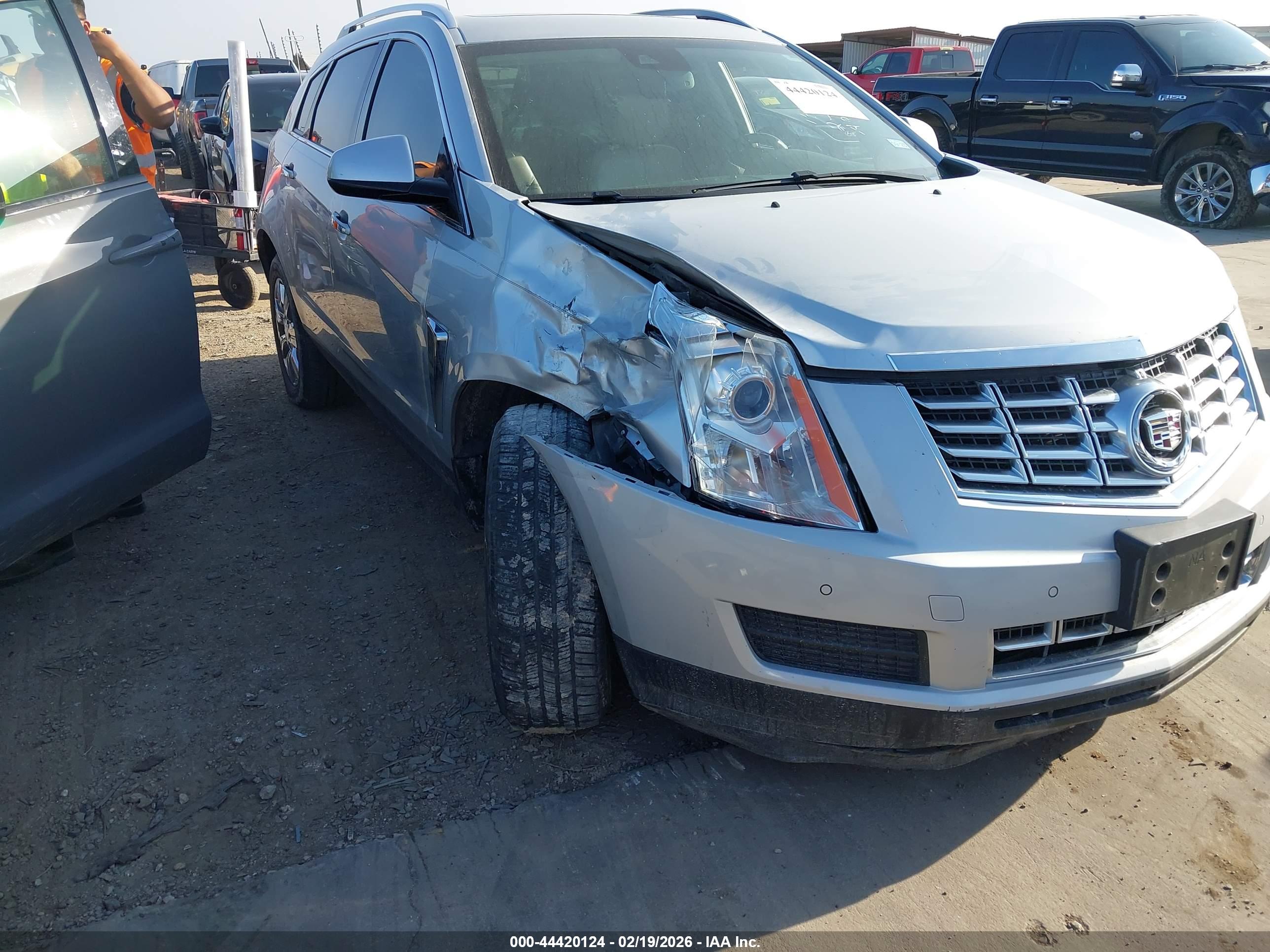 CADILLAC SRX image 6