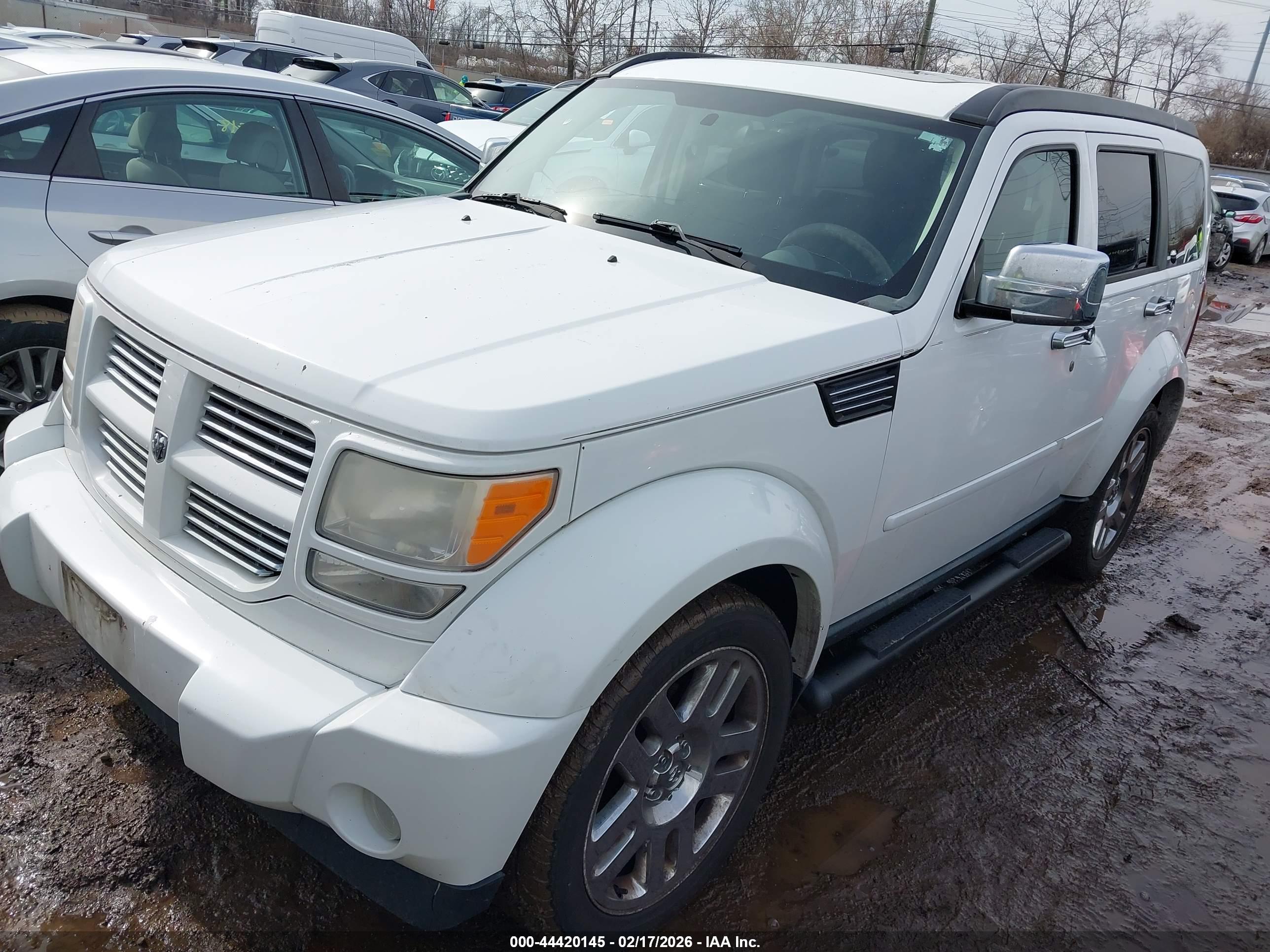 DODGE NITRO image 2