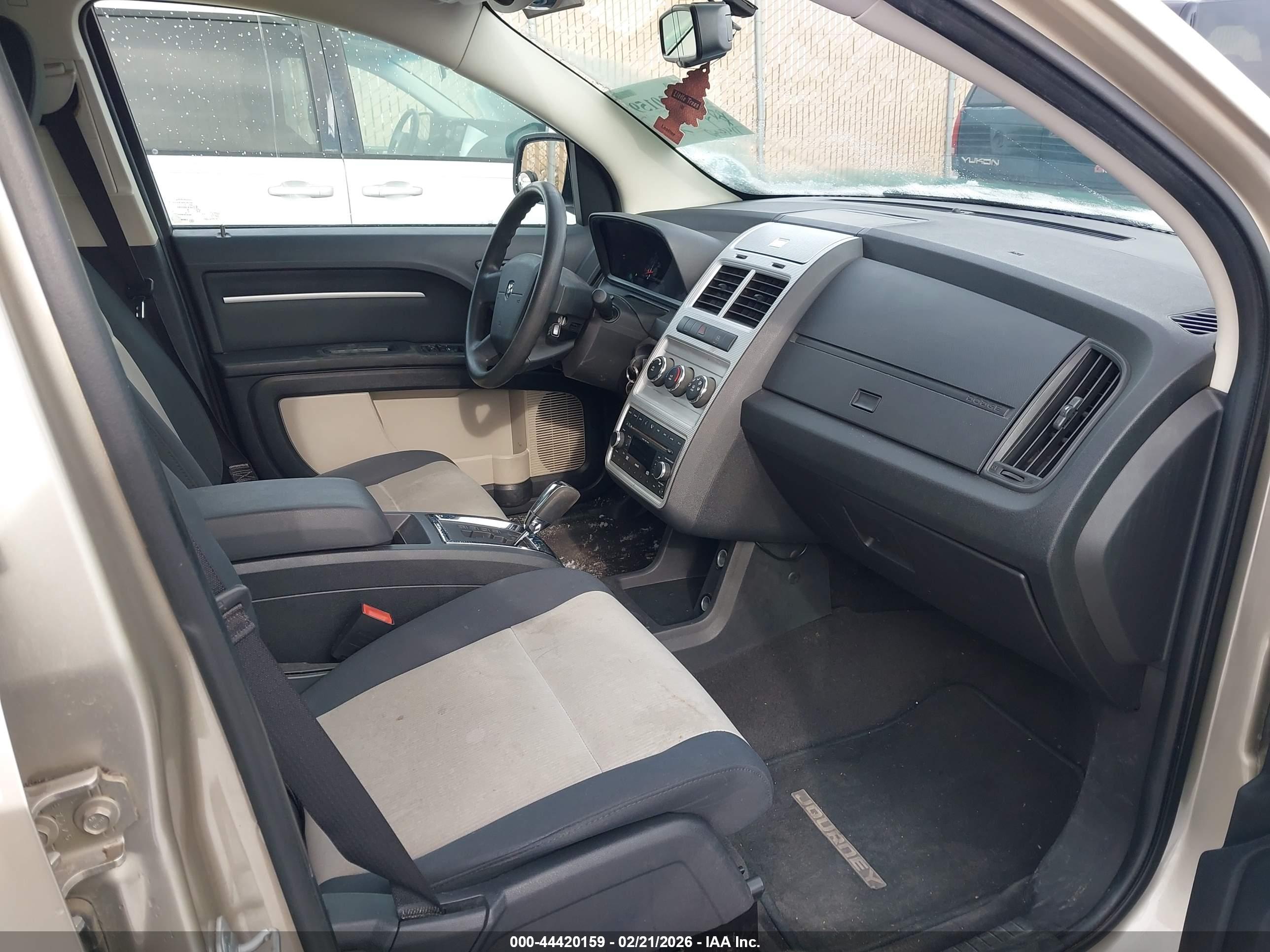 DODGE JOURNEY image 5