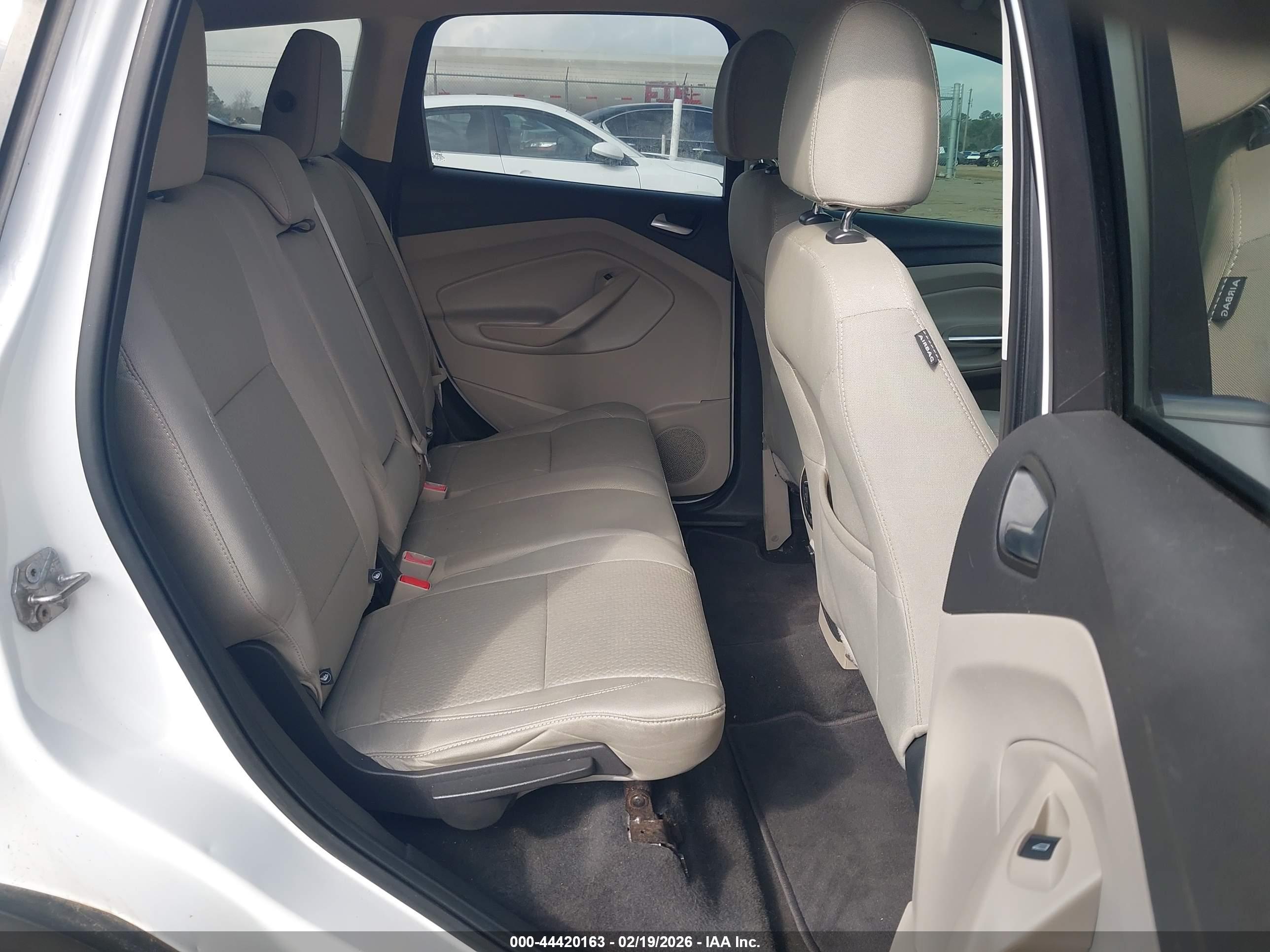 FORD ESCAPE image 8