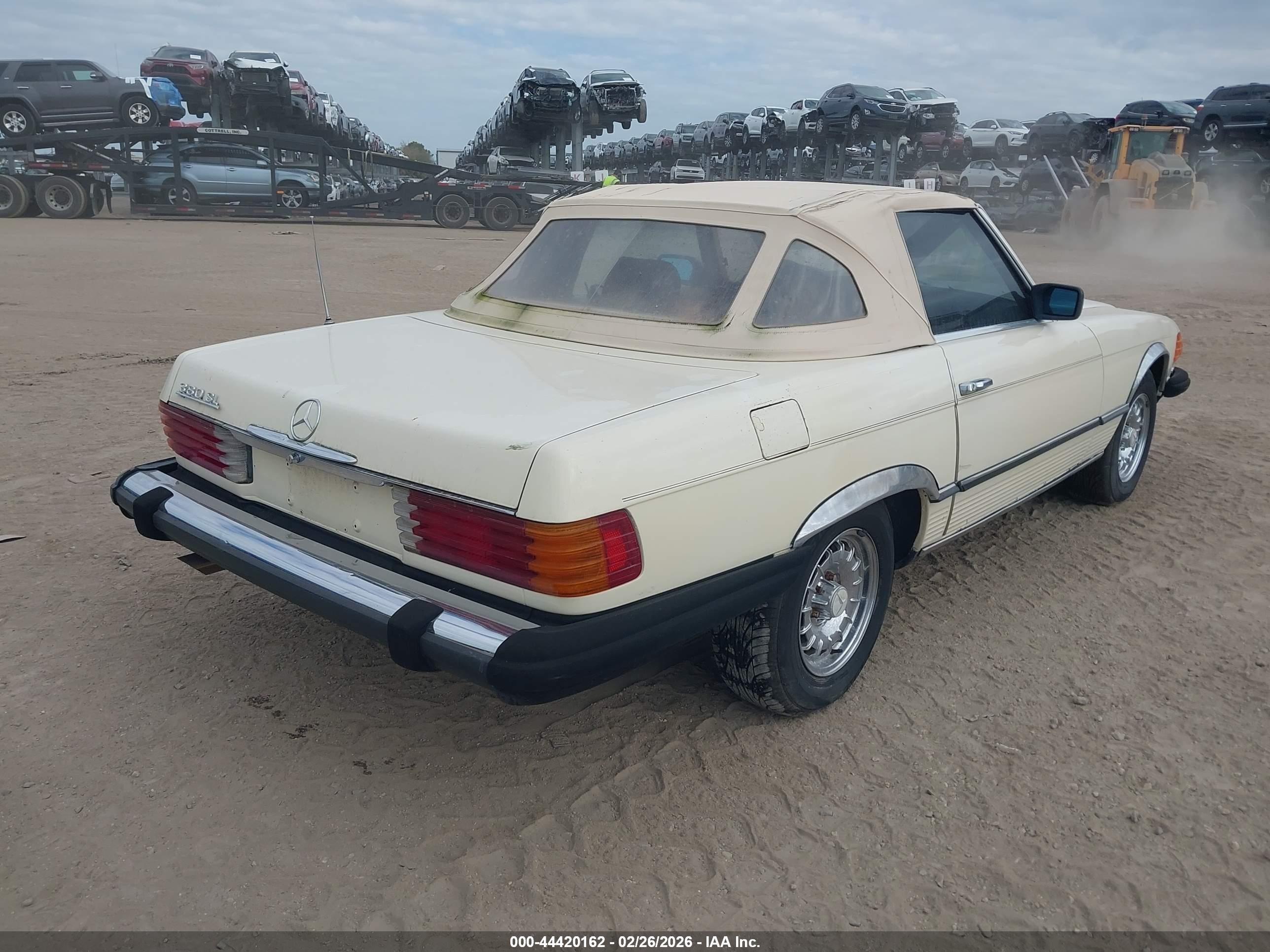 MERCEDES-BENZ 380 image 4