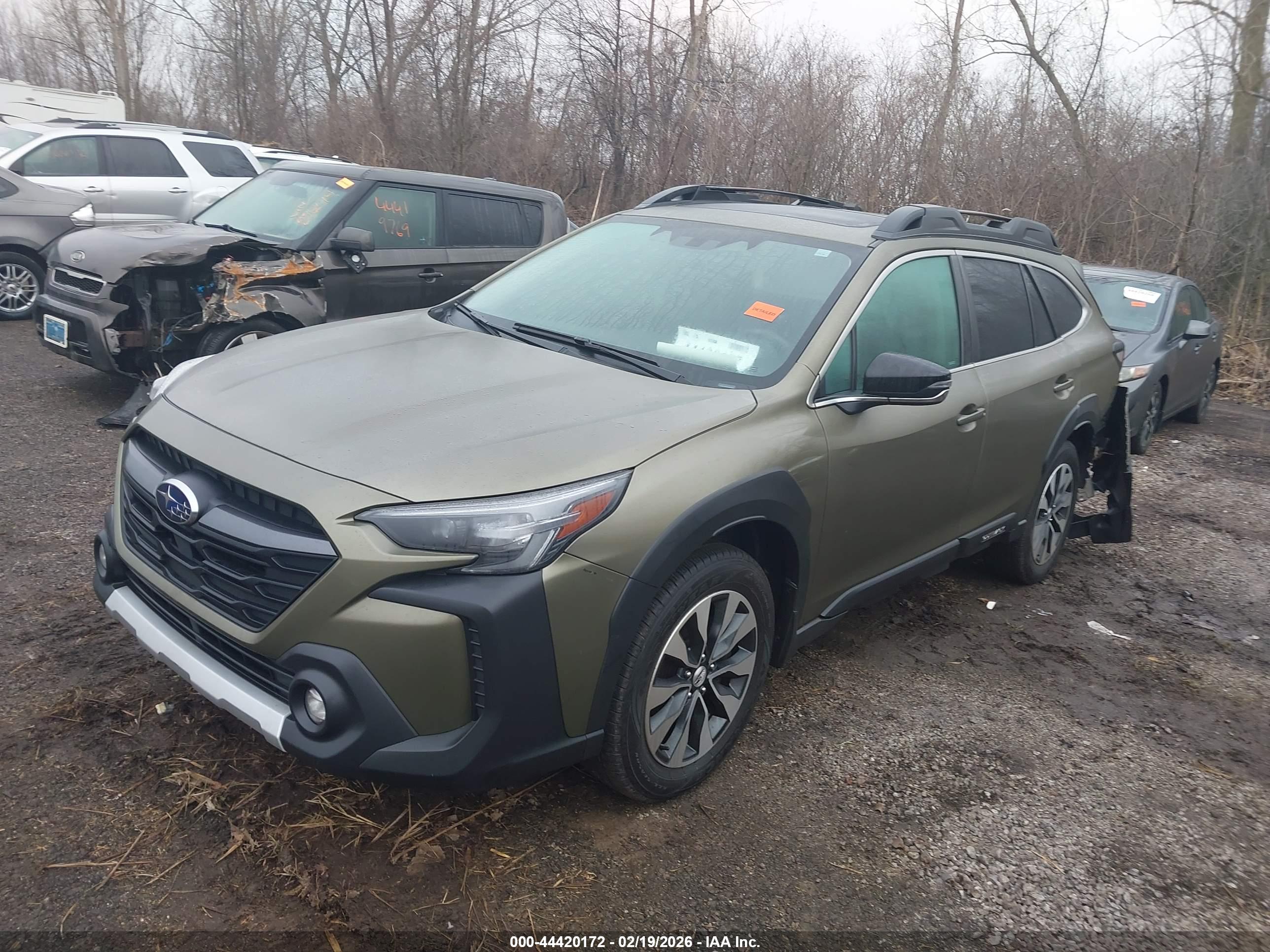 SUBARU OUTBACK image 2