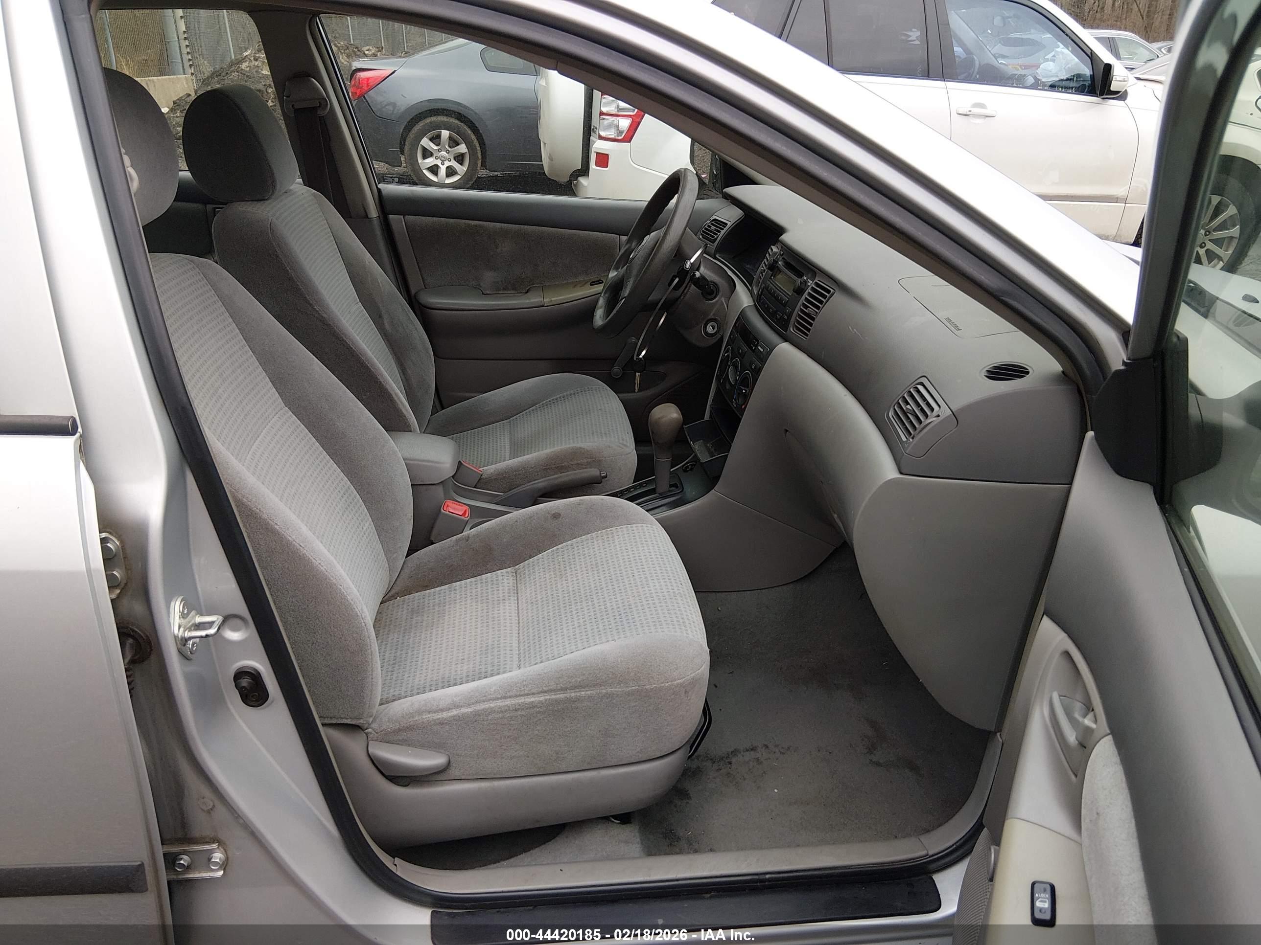 TOYOTA COROLLA image 5