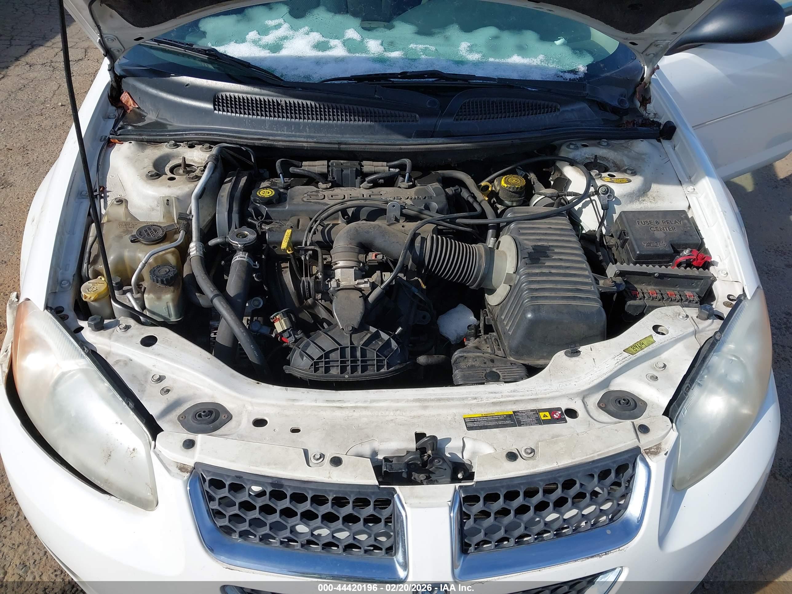 DODGE STRATUS image 10