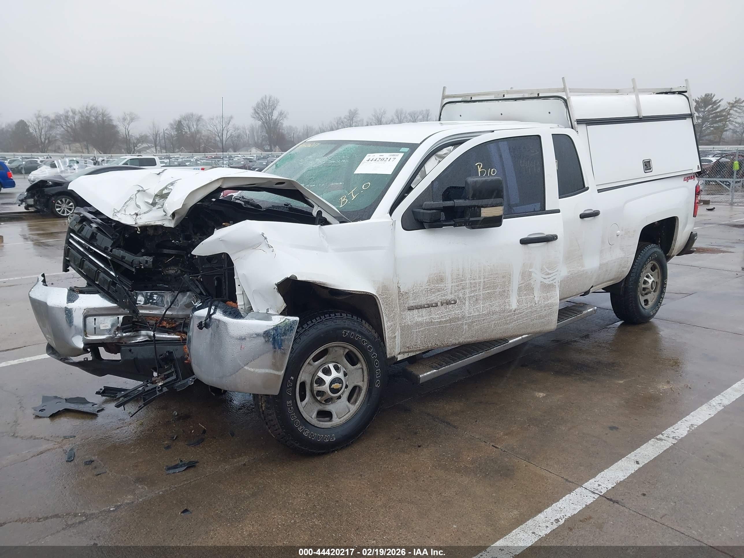 CHEVROLET SILVERADO image 2