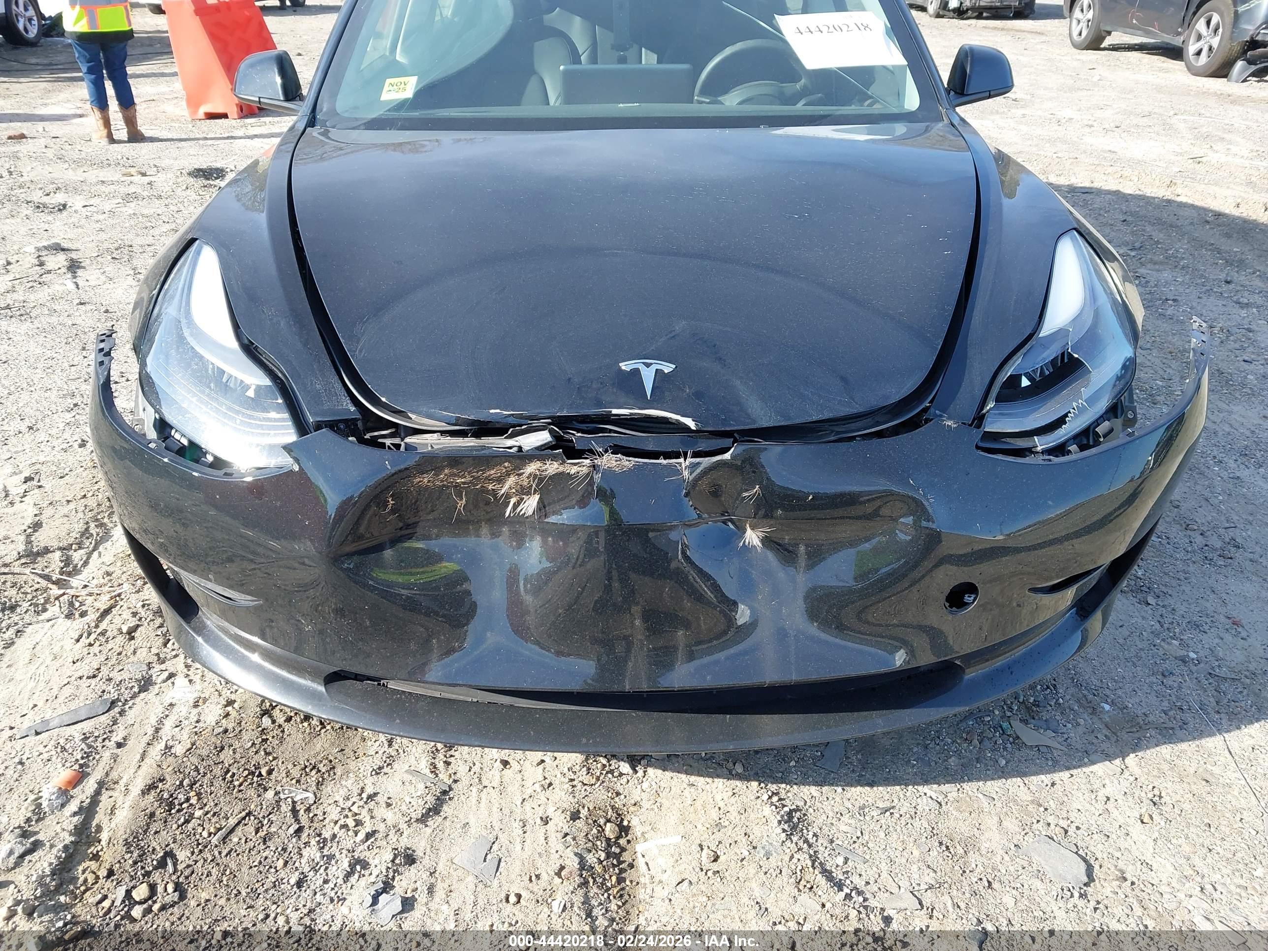 TESLA MODEL image 6
