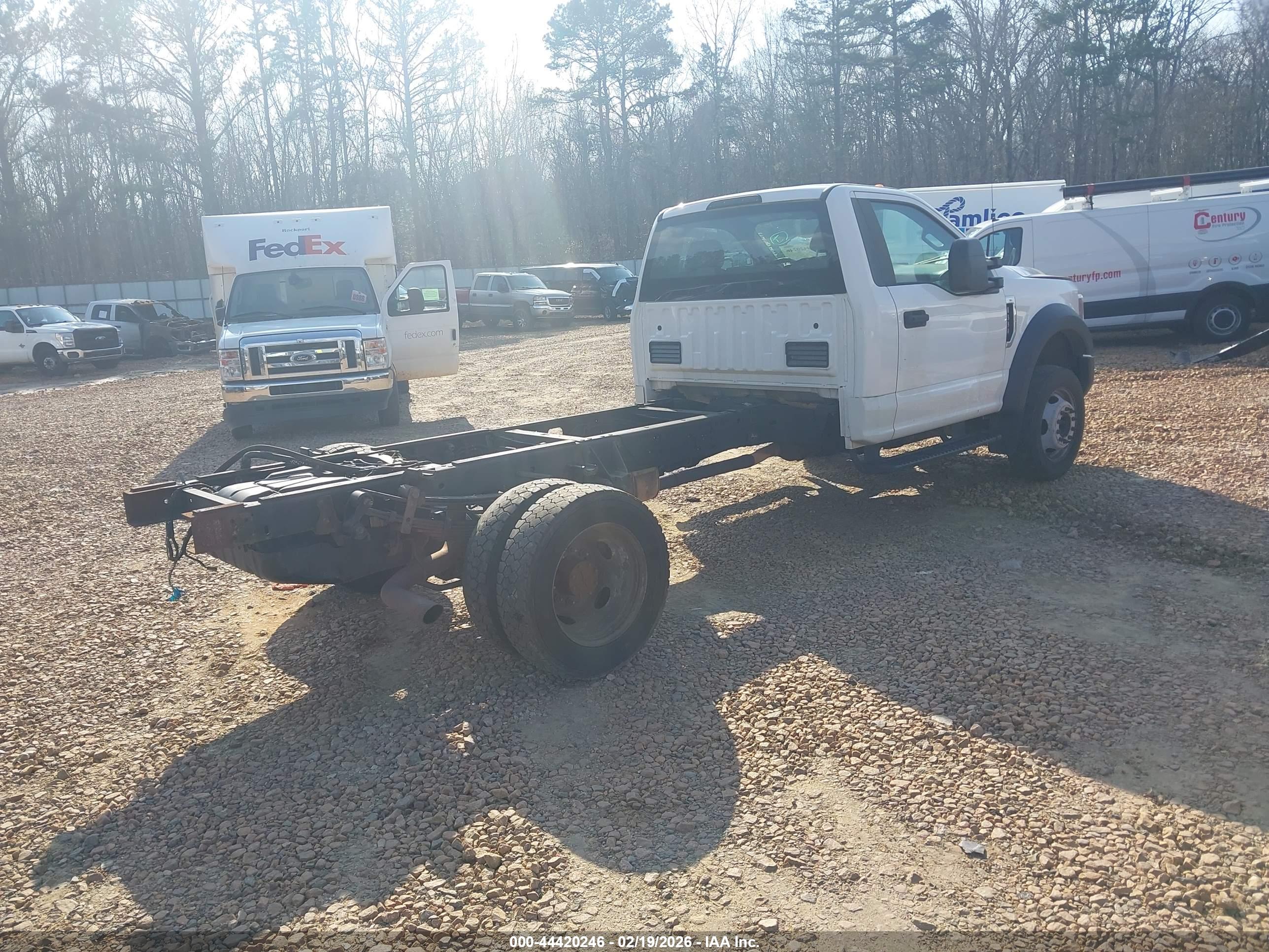 FORD F-550 image 4