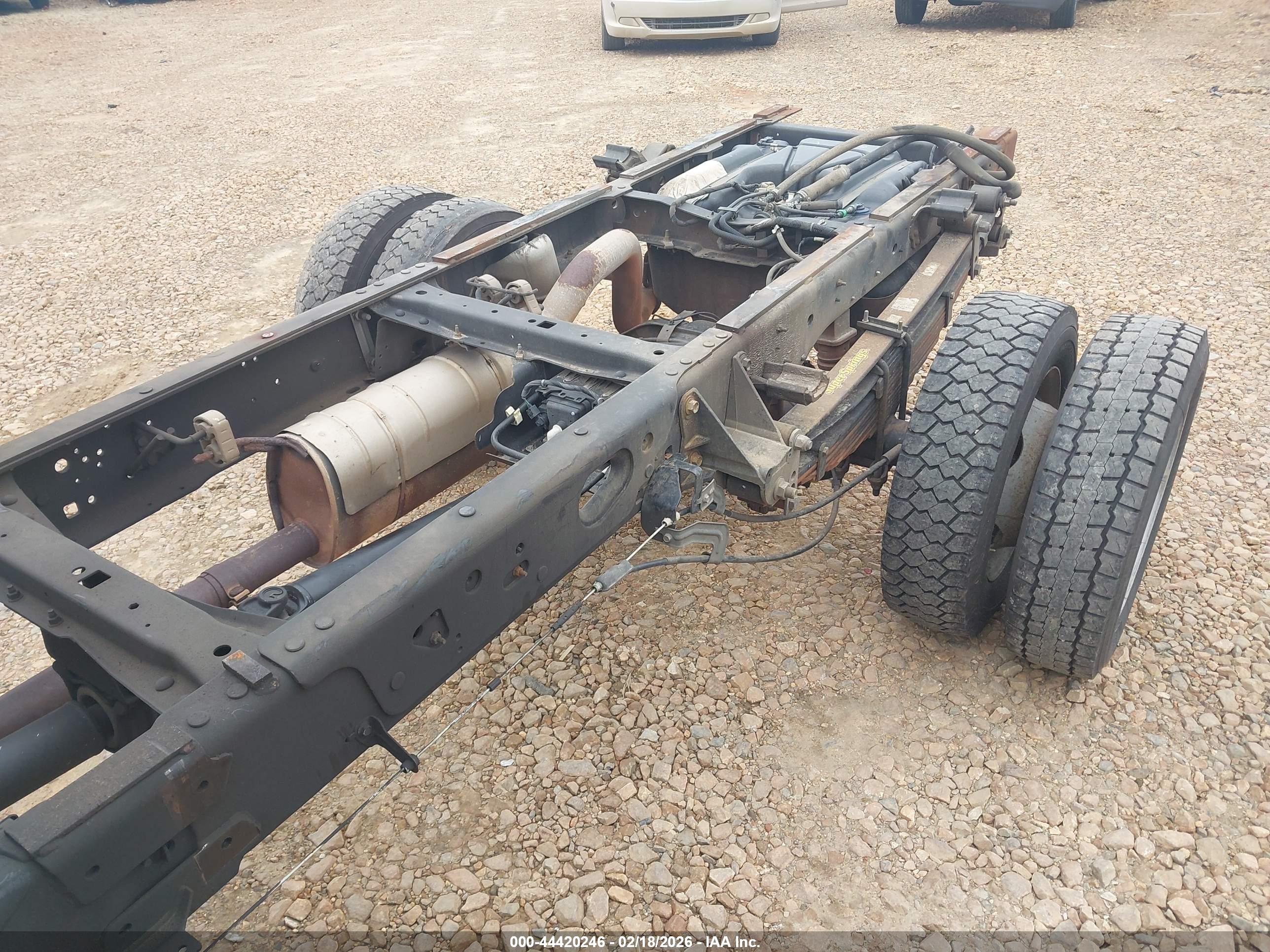 FORD F-550 image 8