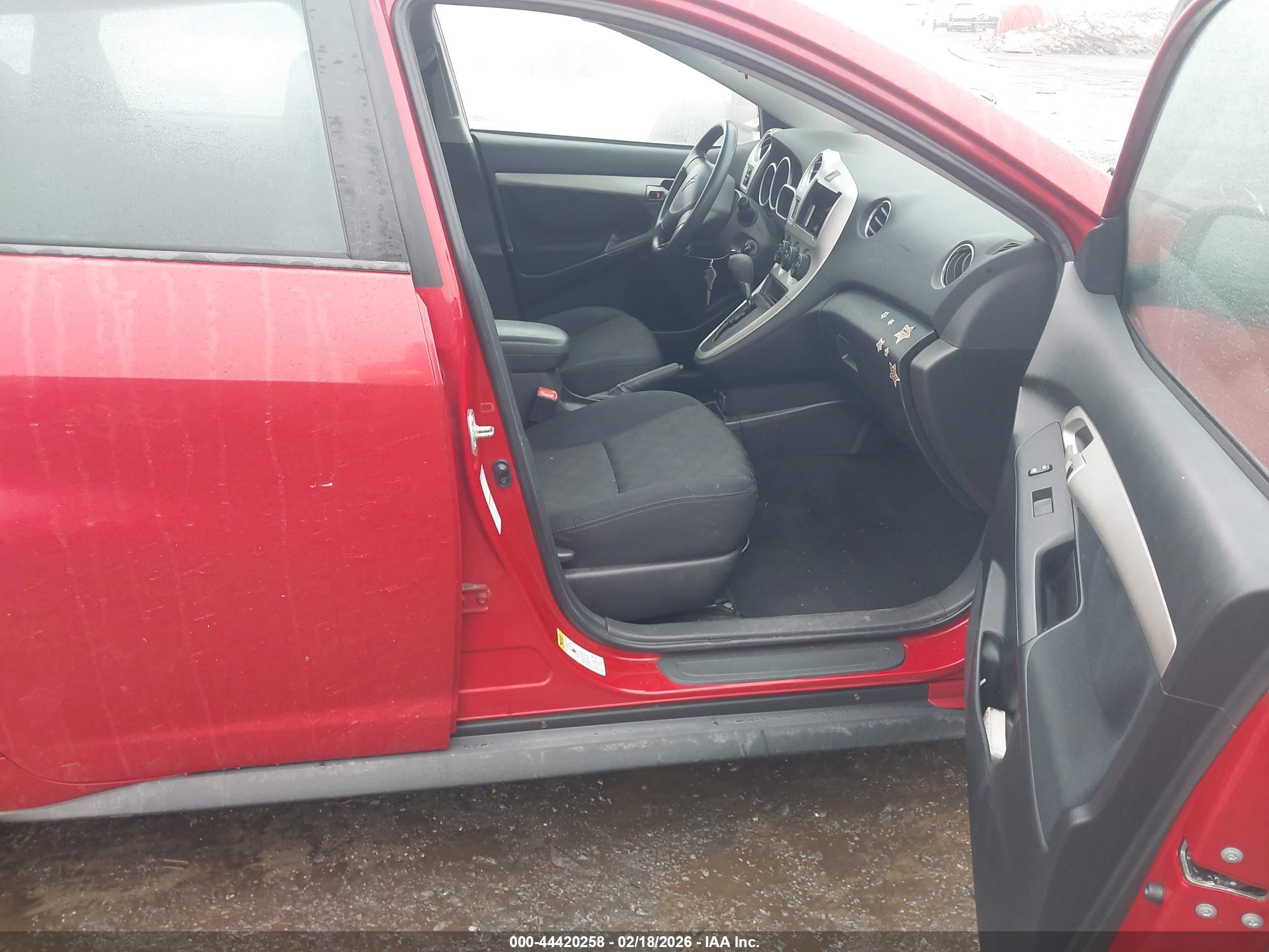 PONTIAC VIBE image 5