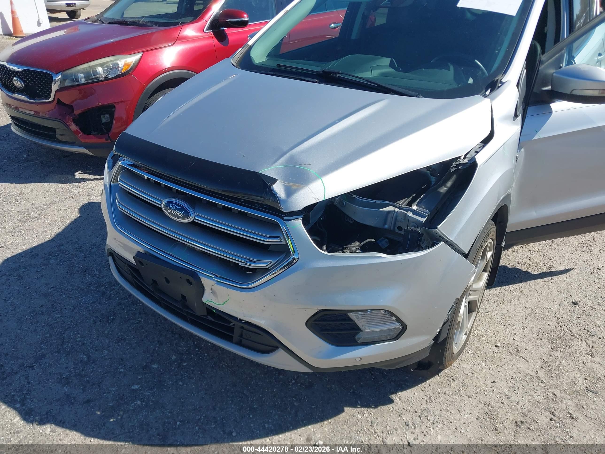 FORD ESCAPE image 6
