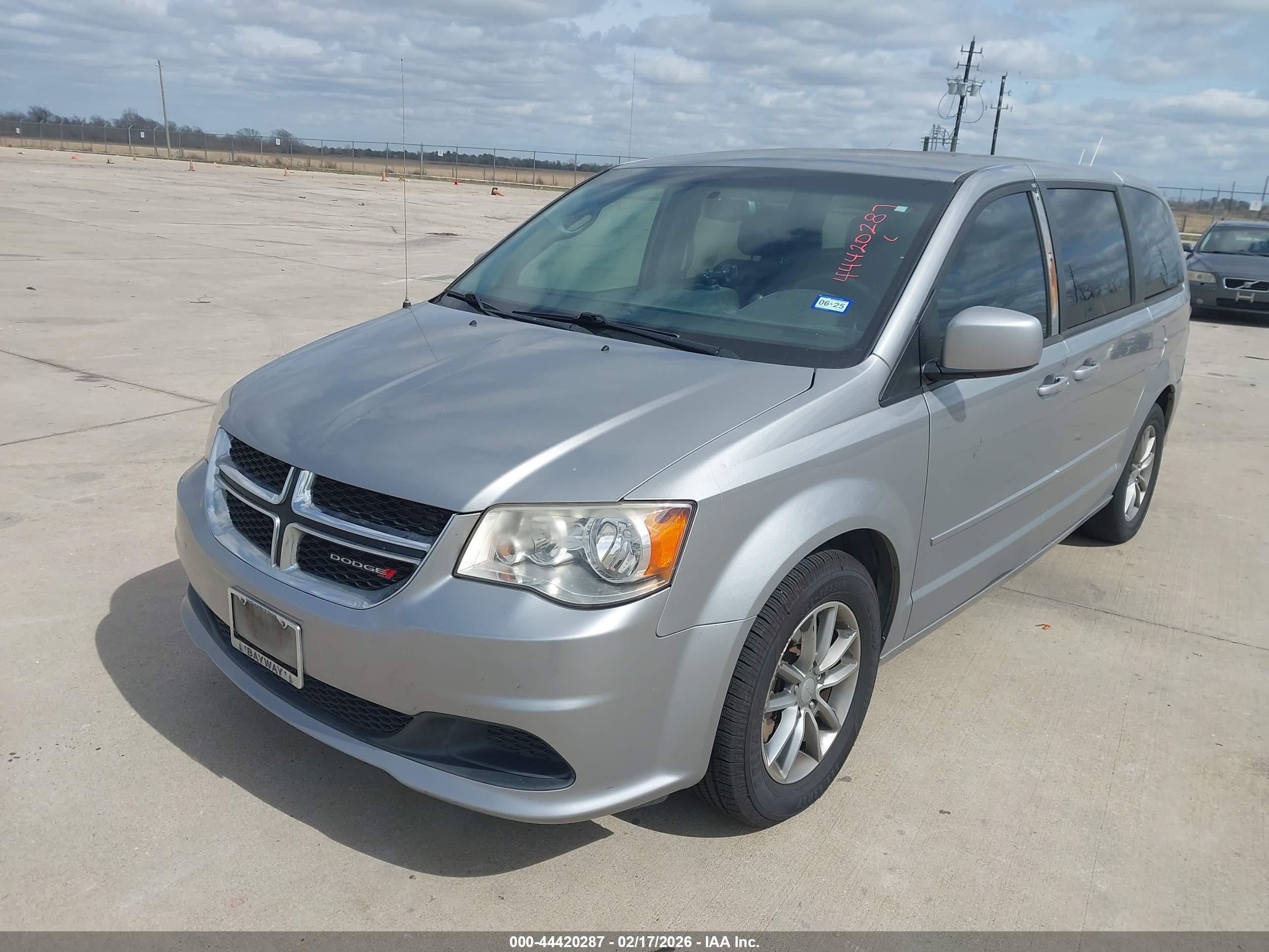 DODGE GRAND image 6