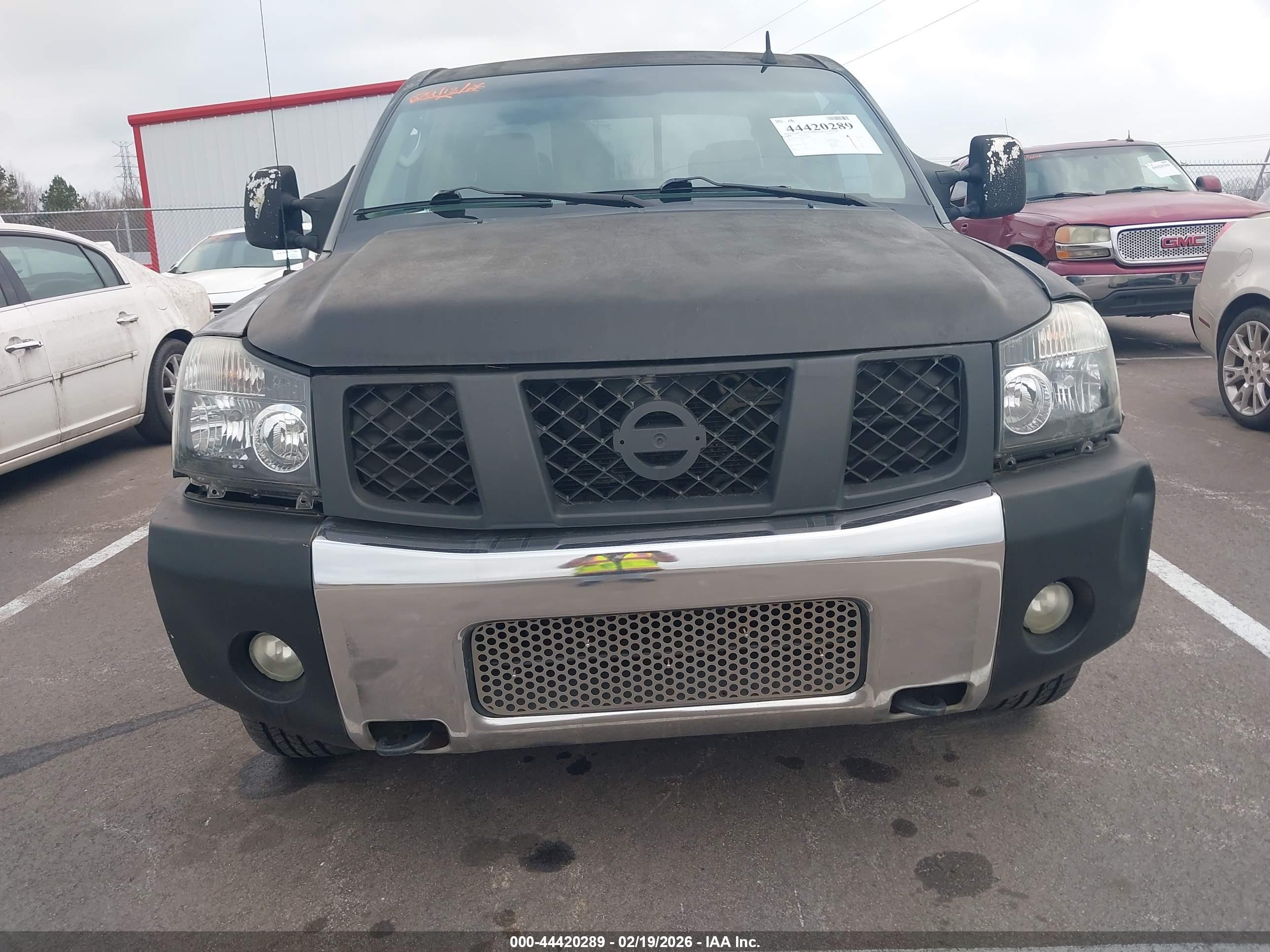 NISSAN TITAN image 6