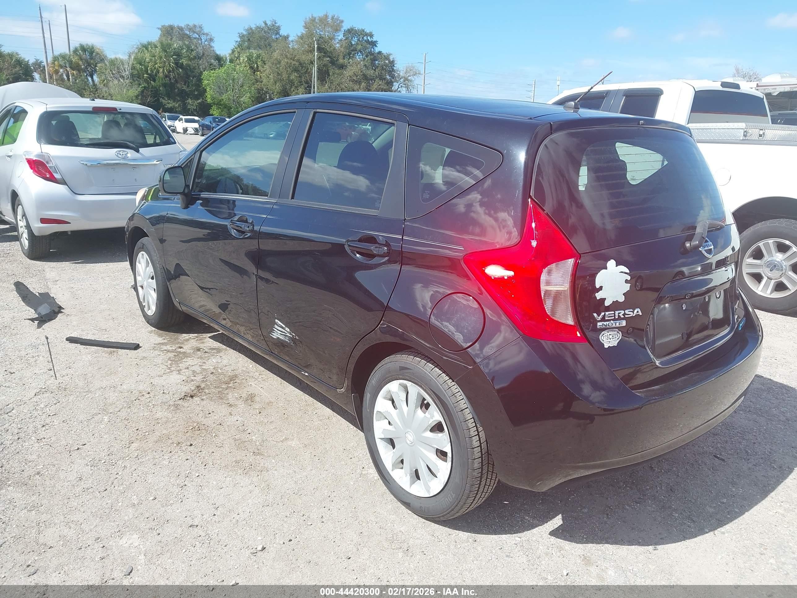 NISSAN VERSA image 3