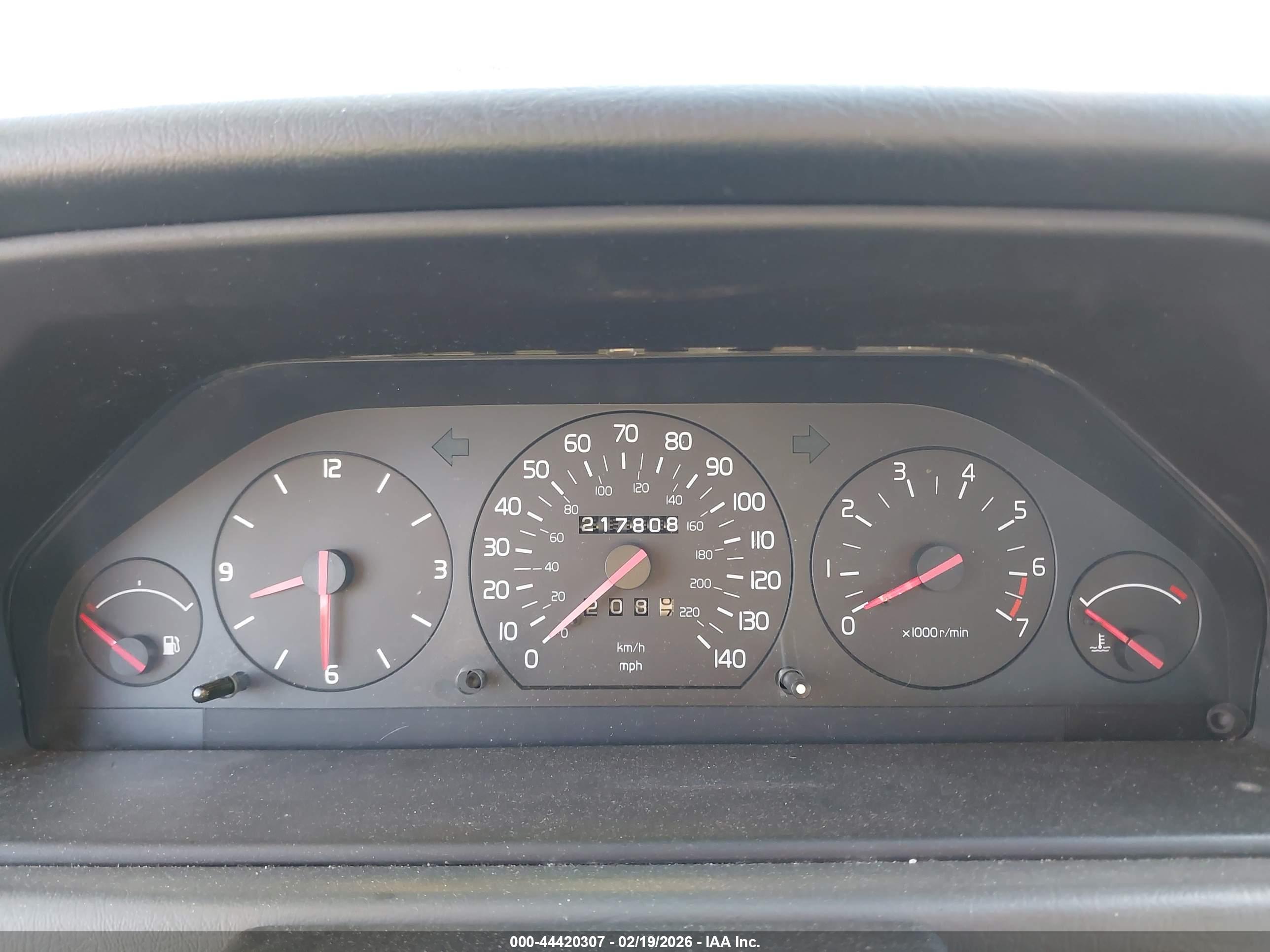 VOLVO 940 image 7