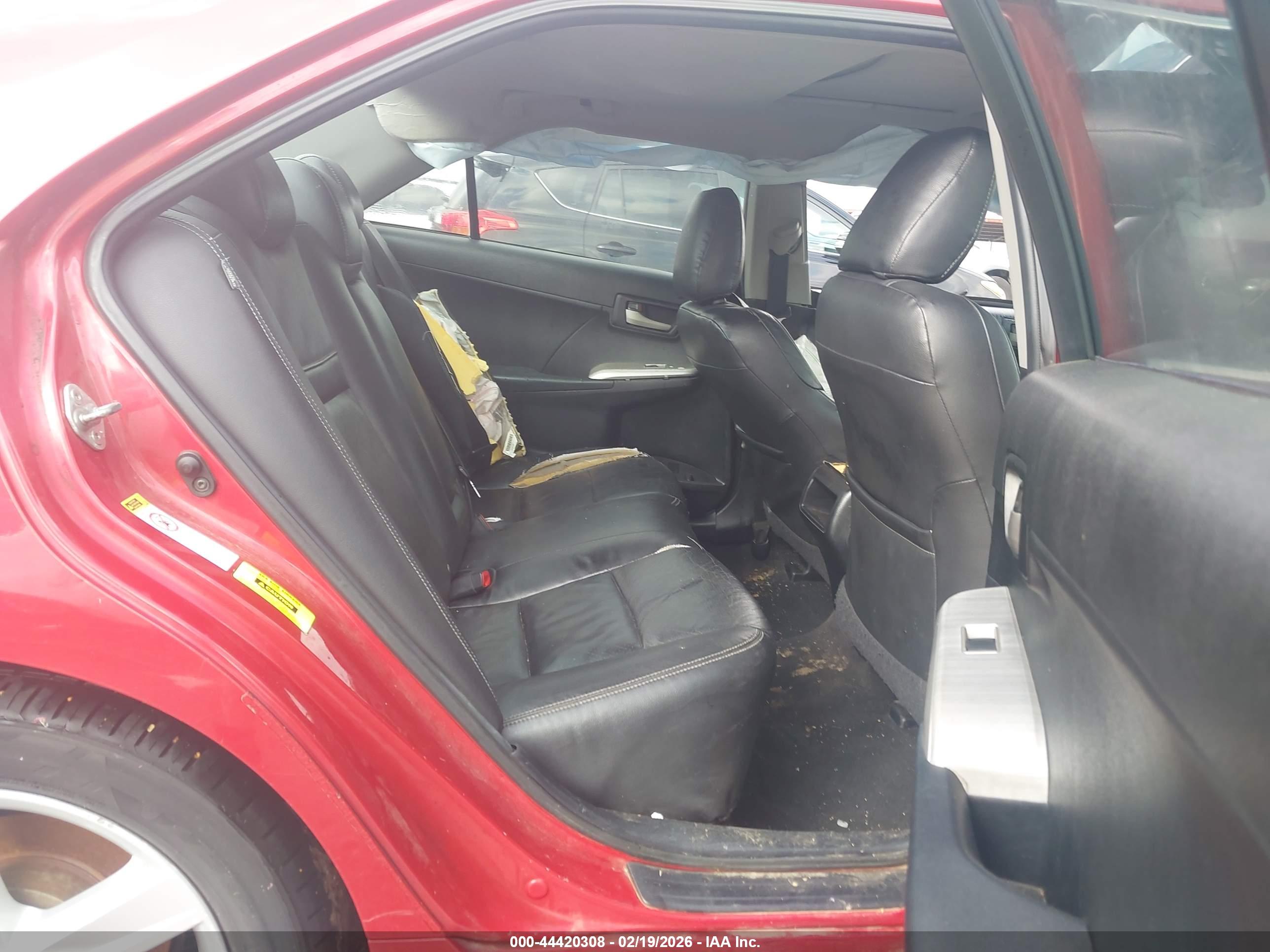 TOYOTA CAMRY image 8
